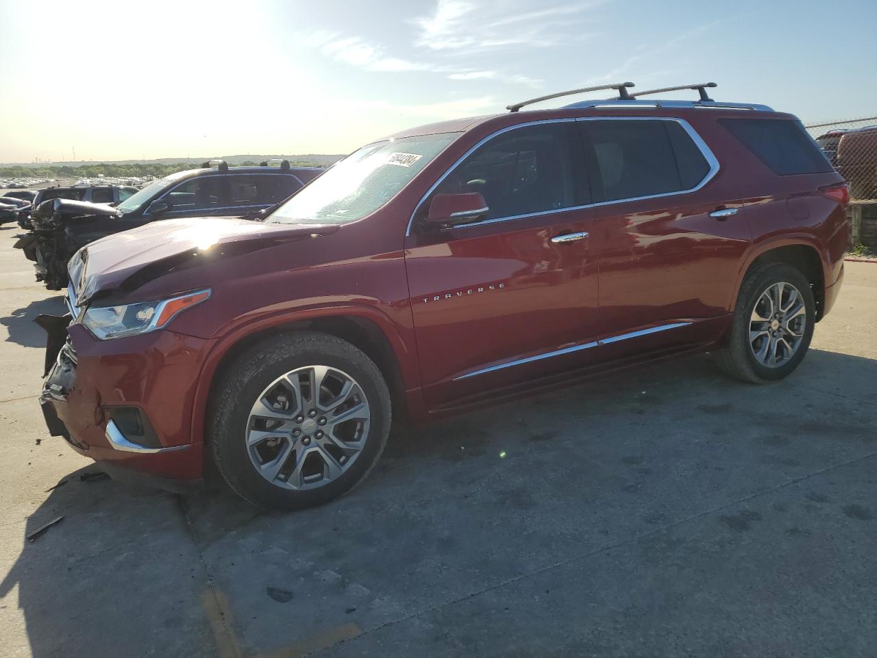 CHEVROLET TRAVERSE 2019 1gnerkkw4kj187207