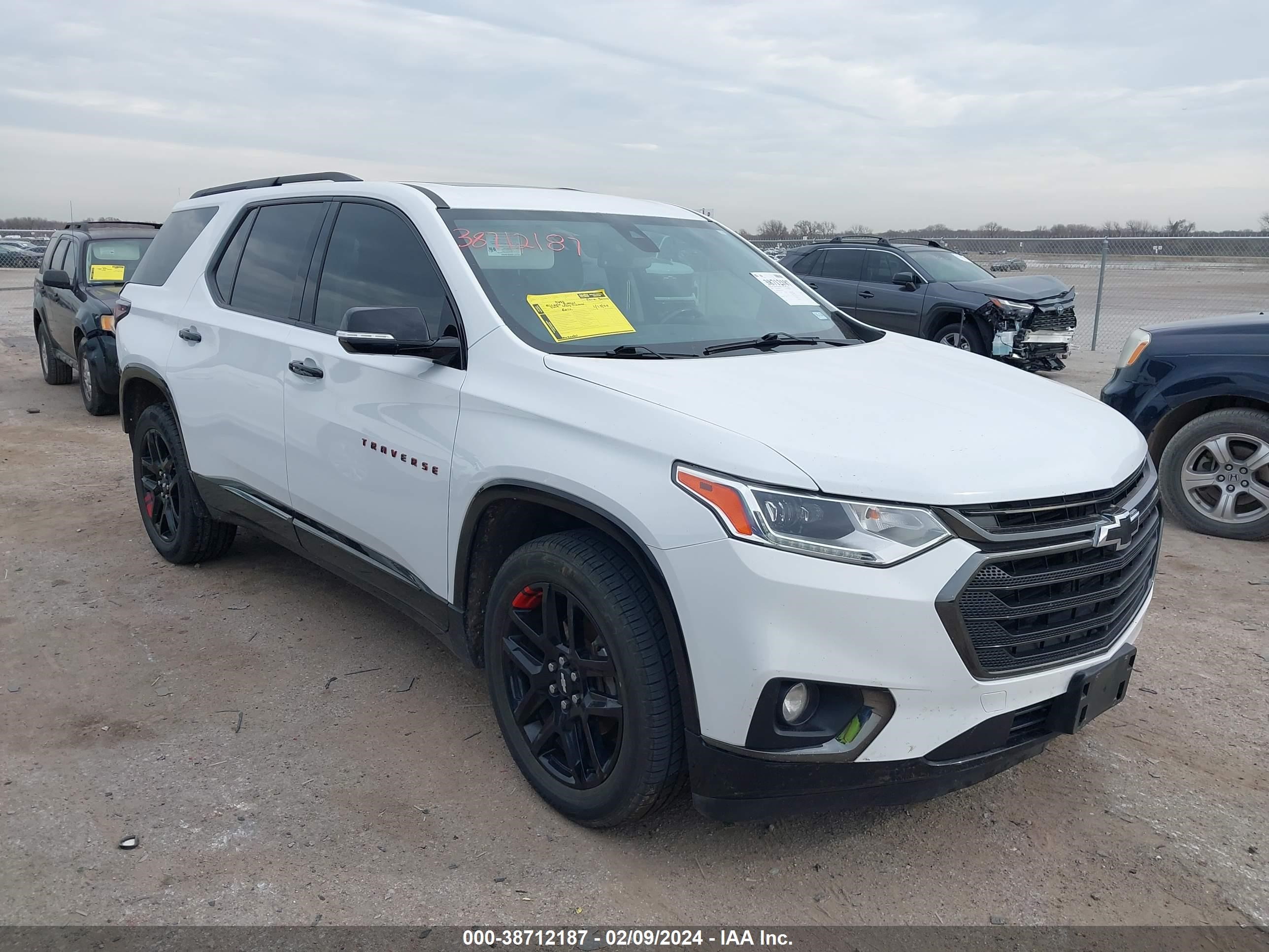 CHEVROLET TRAVERSE 2019 1gnerkkw4kj218374