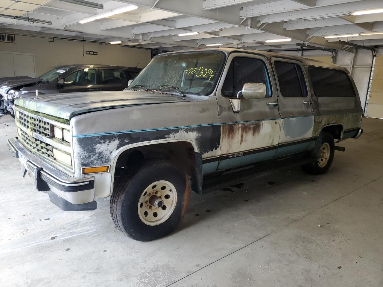 CHEVROLET SUBURBAN 1991 1gnev16k1mf122785