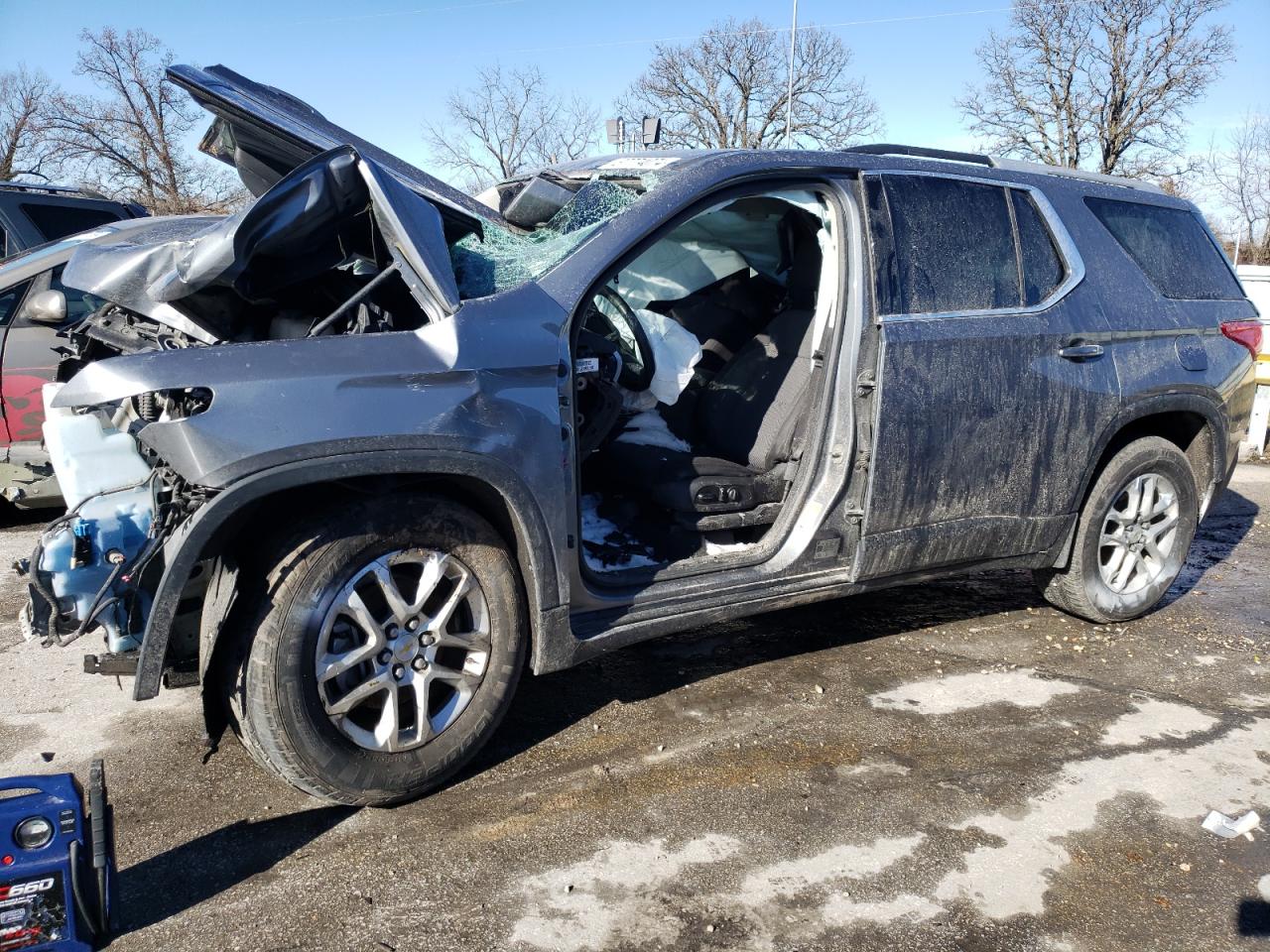 CHEVROLET TRAVERSE 2018 1gnevgkw9jj130041