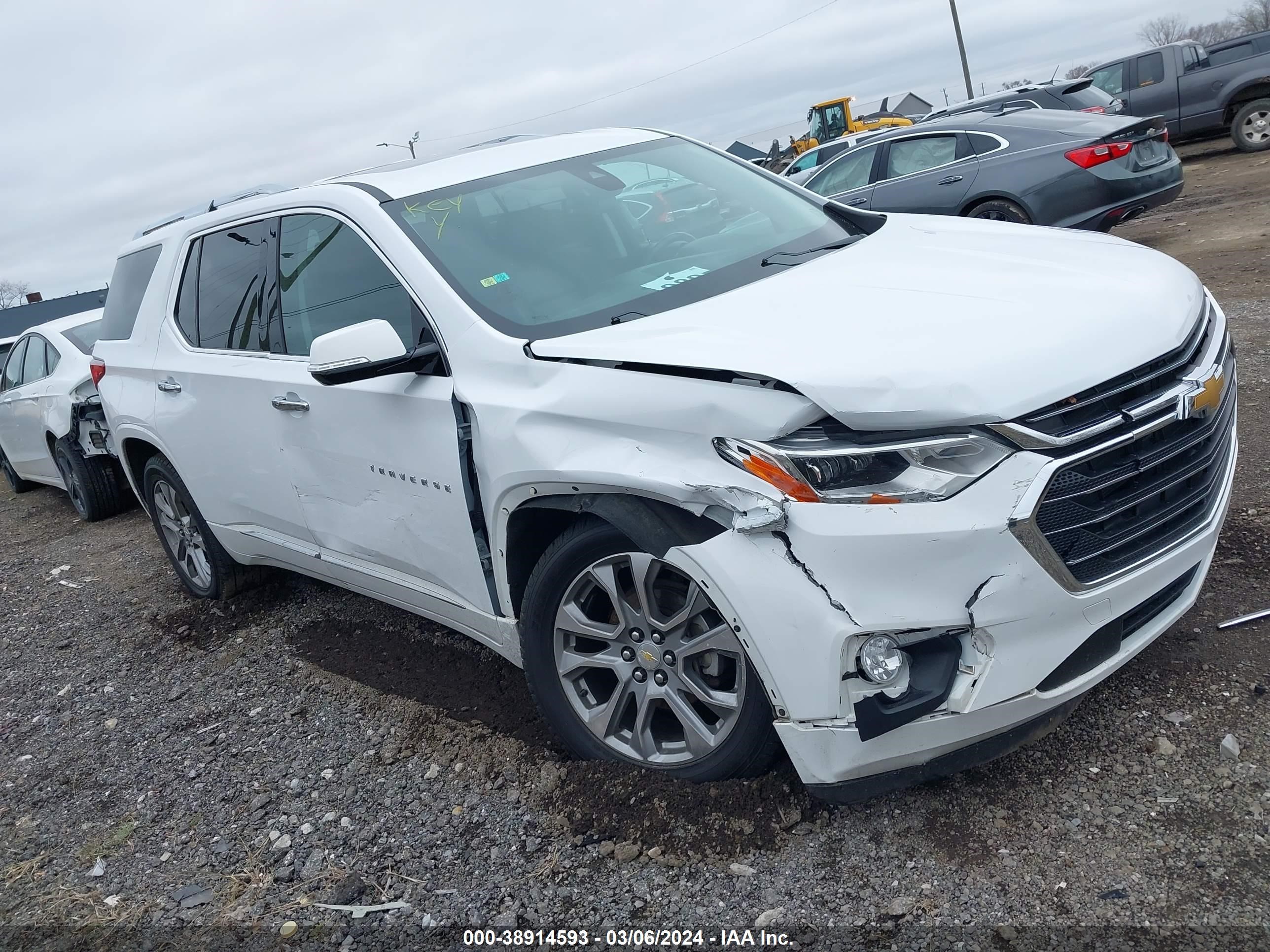 CHEVROLET TRAVERSE 2019 1gnevkkw3kj221584