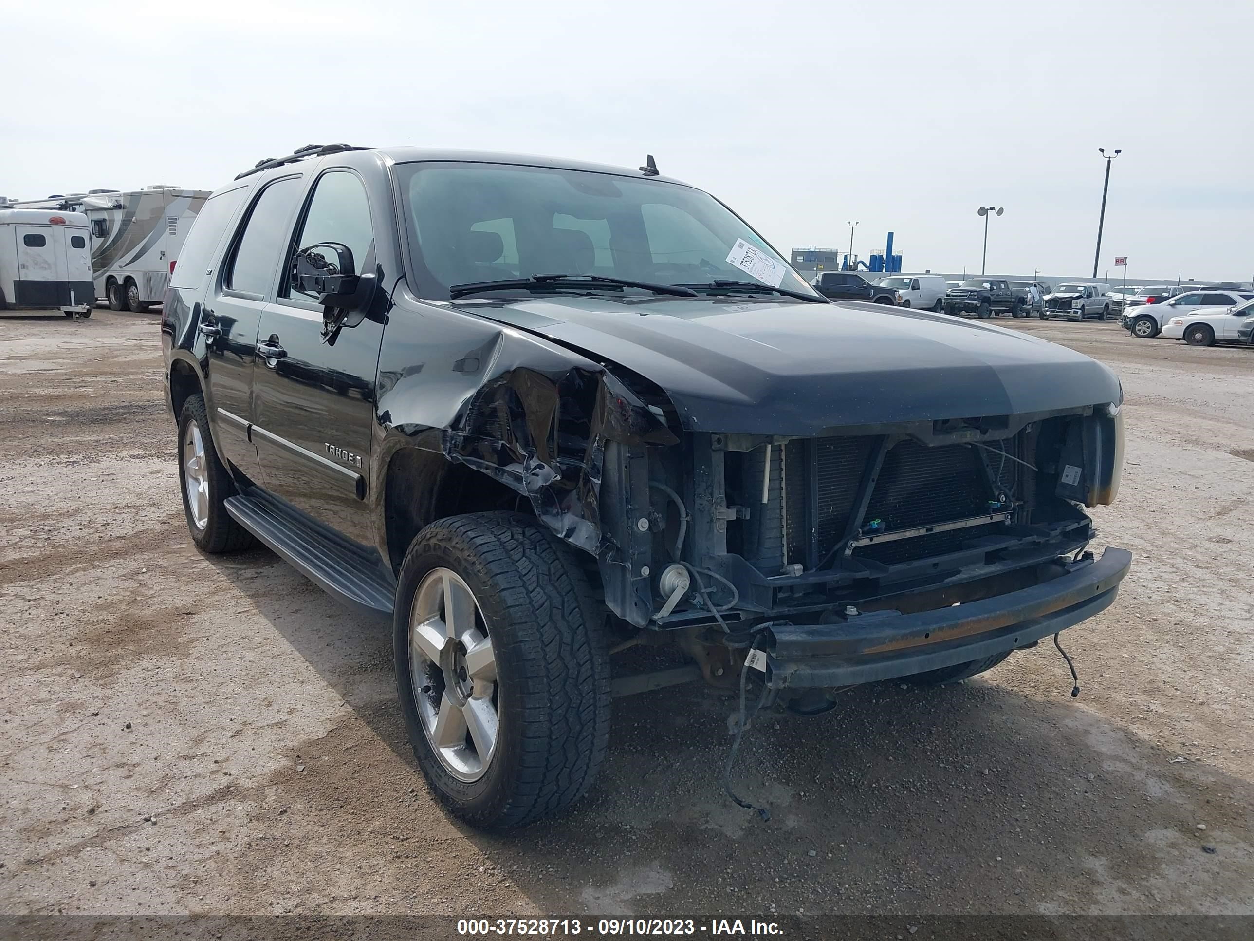 CHEVROLET TAHOE 2007 1gnfc13057r260944