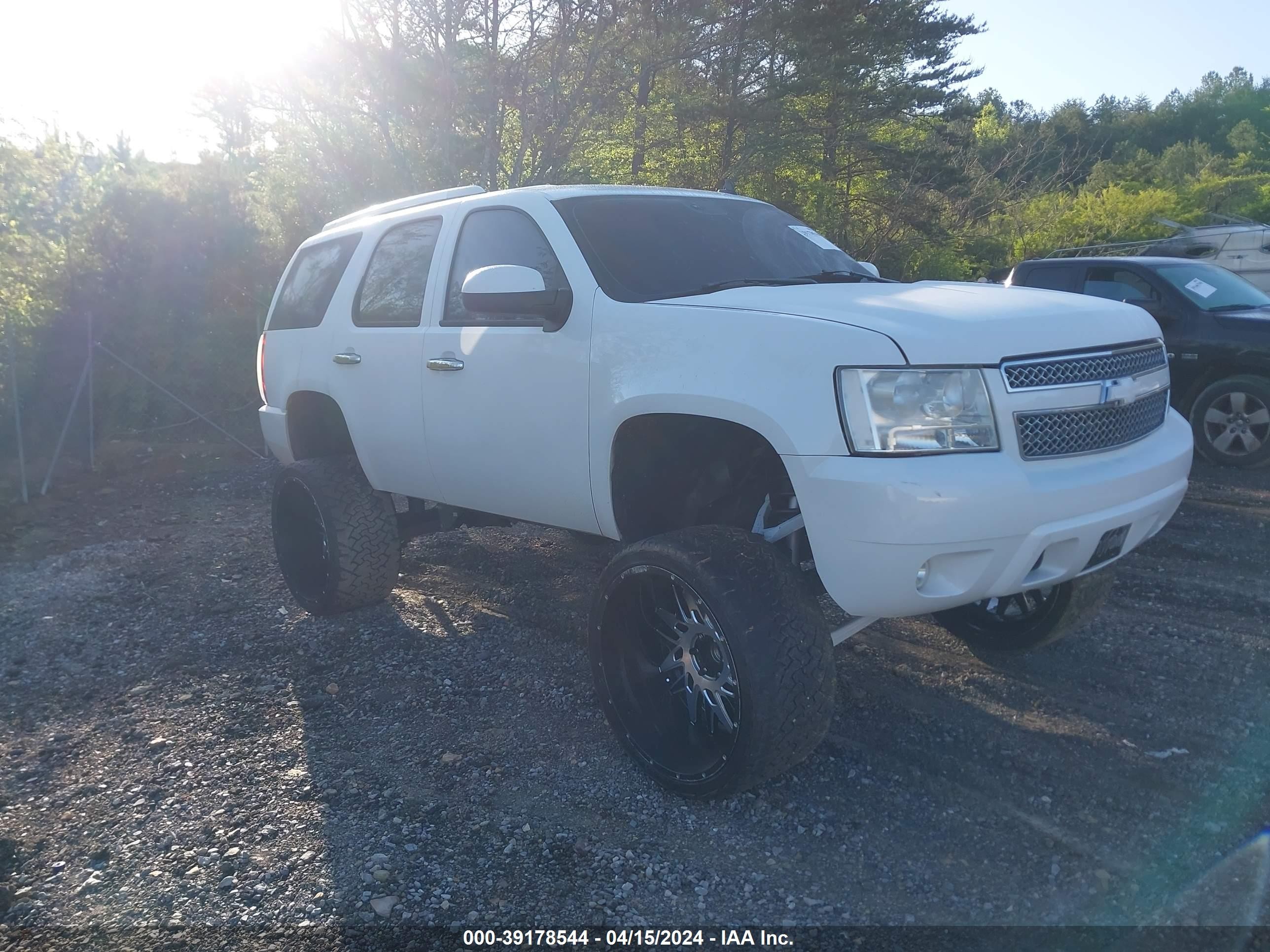 CHEVROLET TAHOE 2007 1gnfc13077r115498