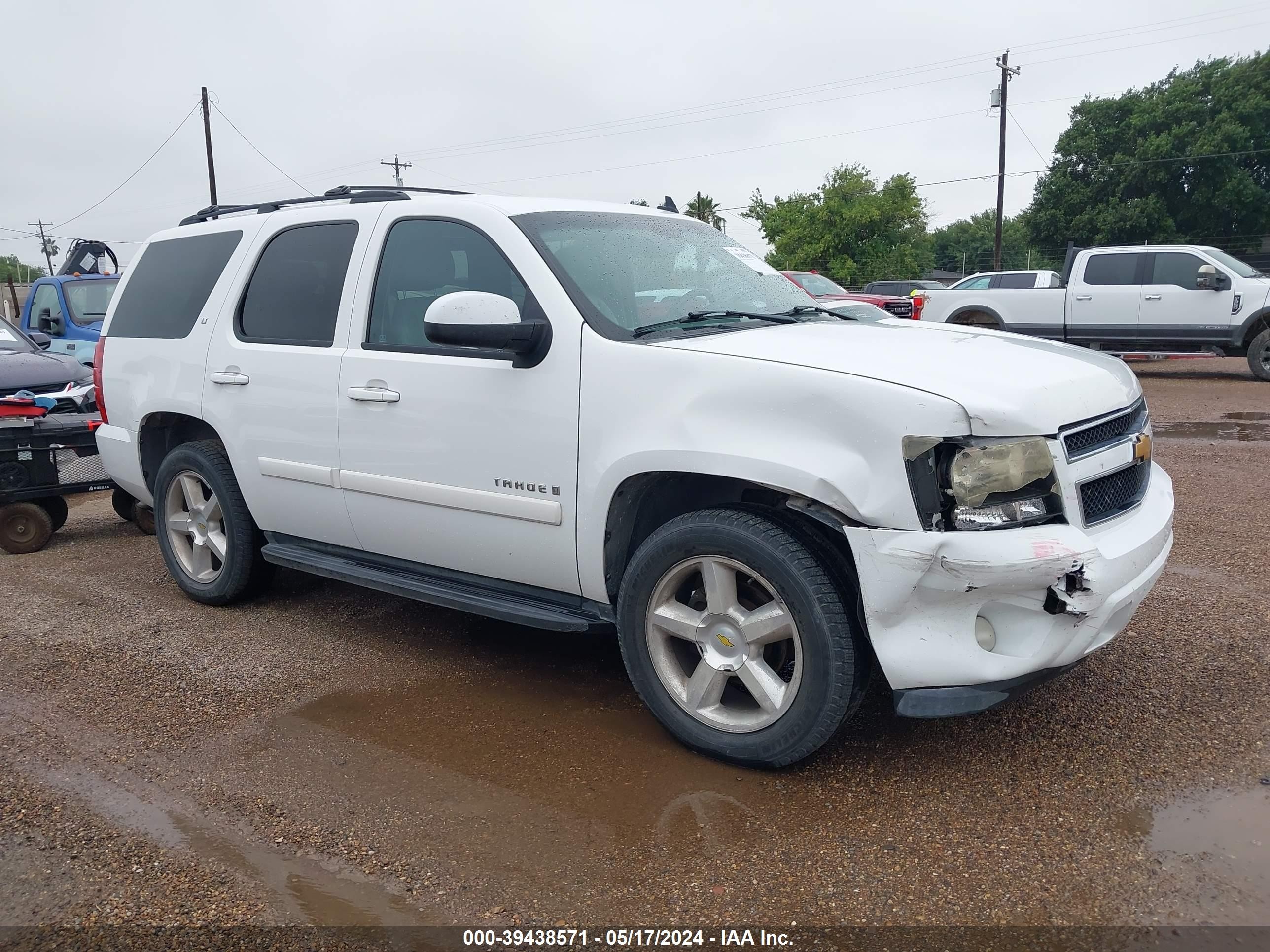 CHEVROLET TAHOE 2007 1gnfc13097r414510