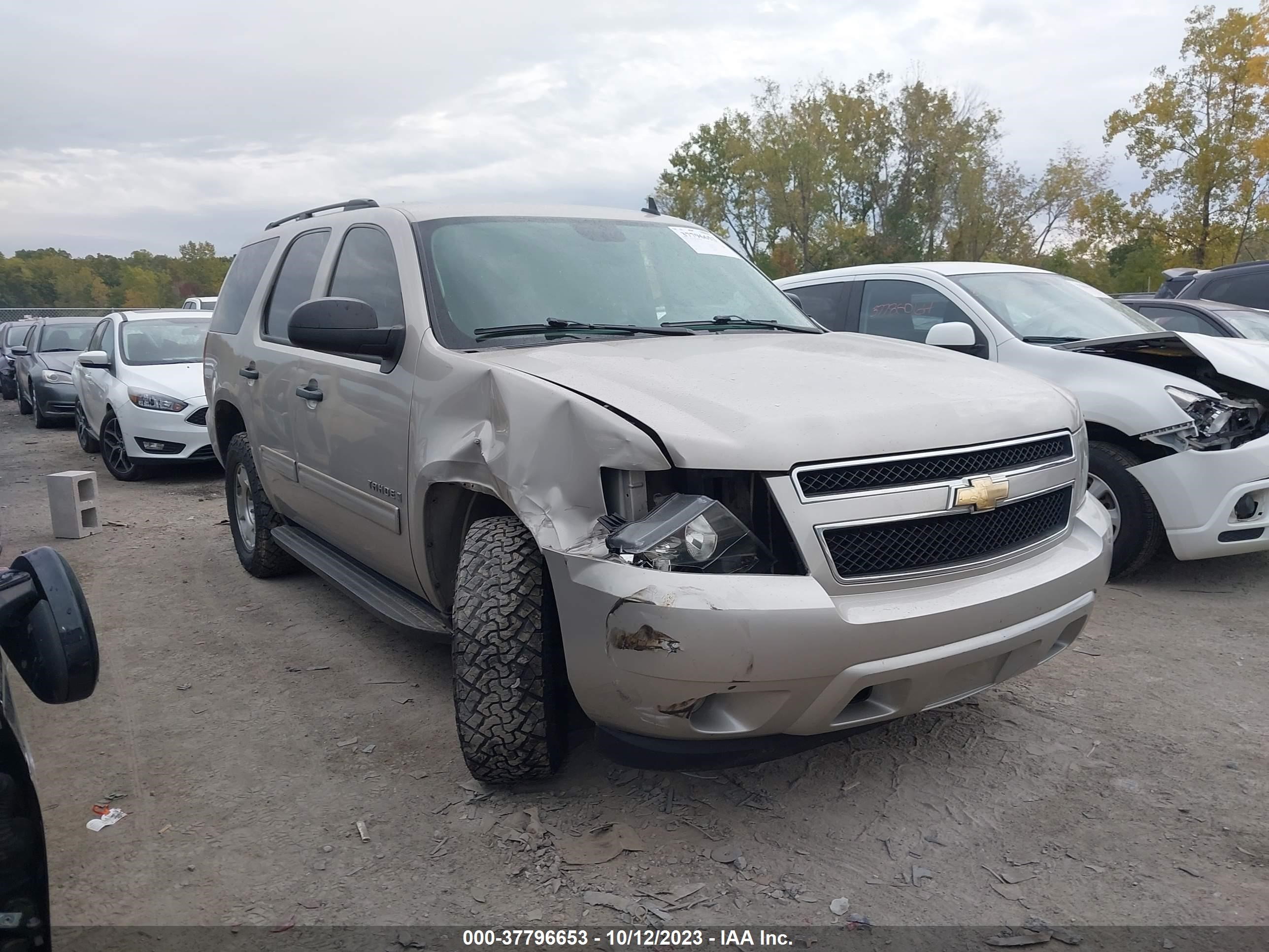 CHEVROLET TAHOE 2009 1gnfc13c29r290822