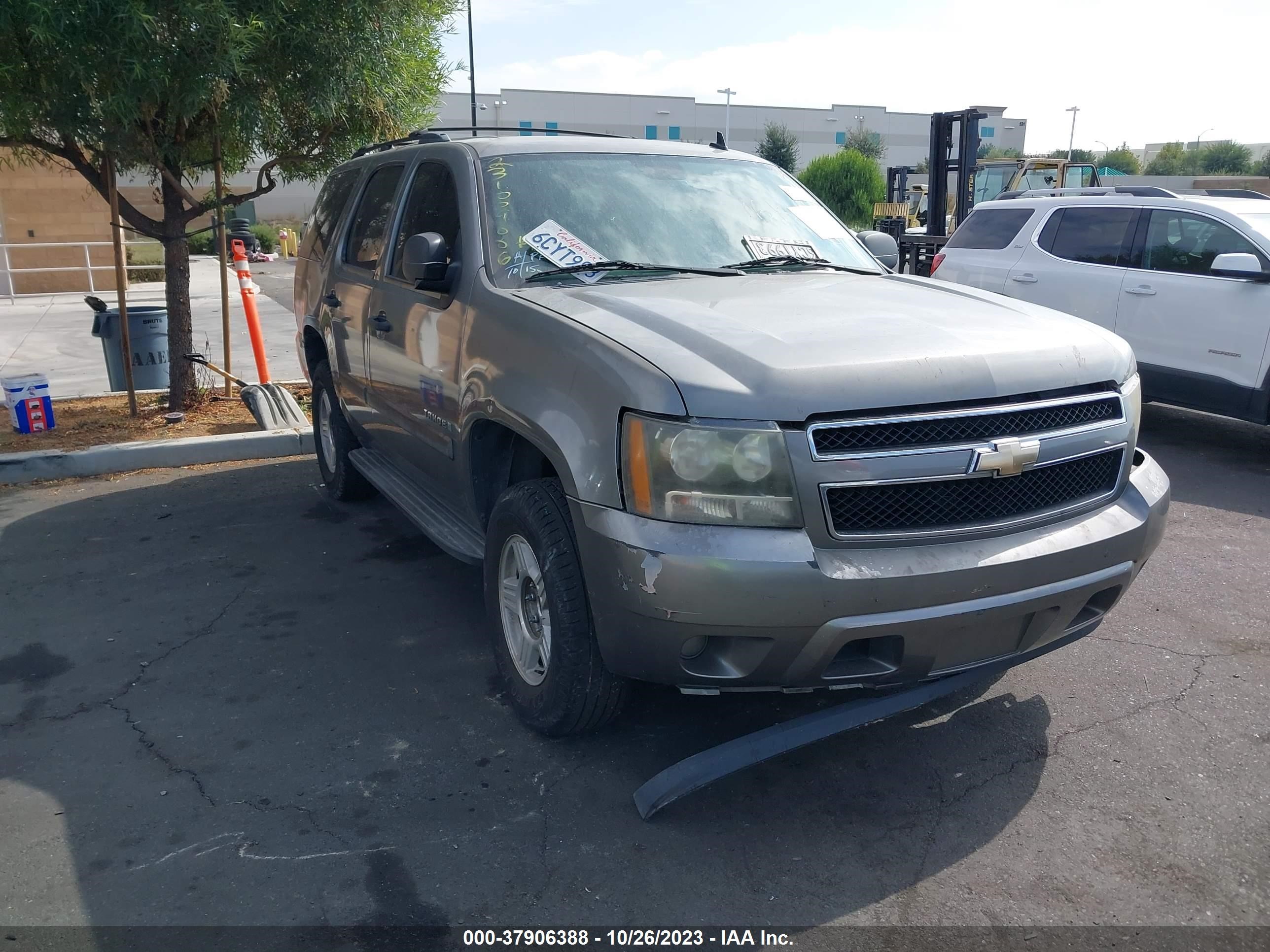 CHEVROLET TAHOE 2008 1gnfc13c88r193994