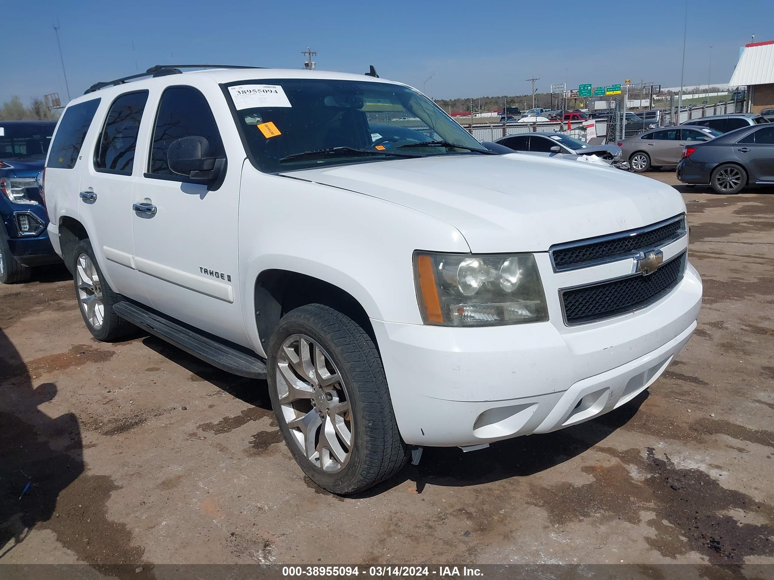 CHEVROLET TAHOE 2008 1gnfc13c98r220538