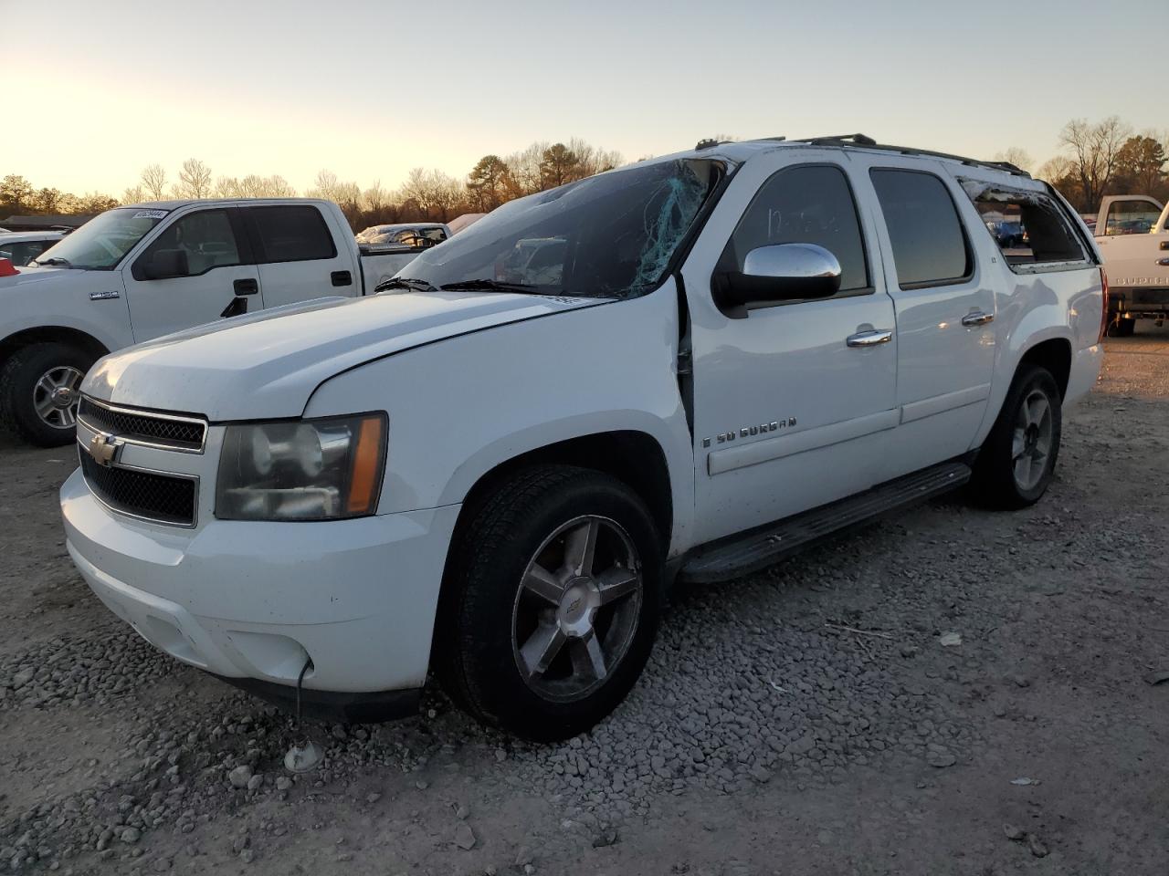 CHEVROLET SUBURBAN 2008 1gnfc16048j217675