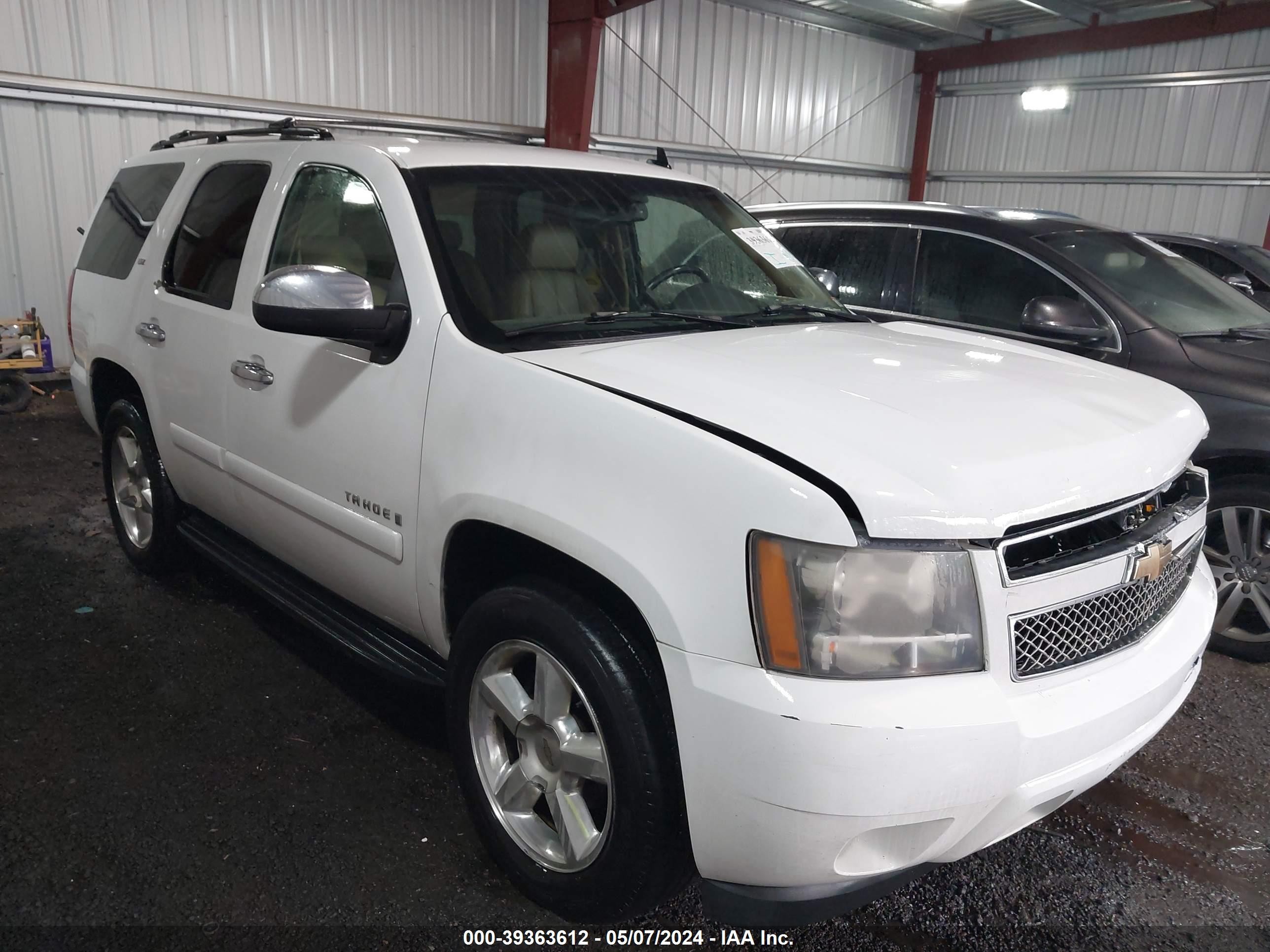 CHEVROLET TAHOE 2008 1gnfk13018j114530