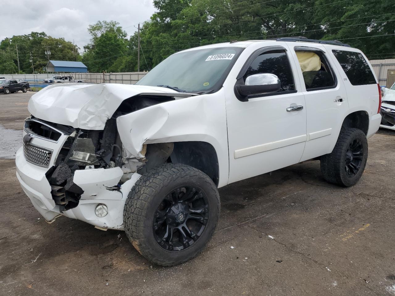 CHEVROLET TAHOE 2008 1gnfk13018r119521