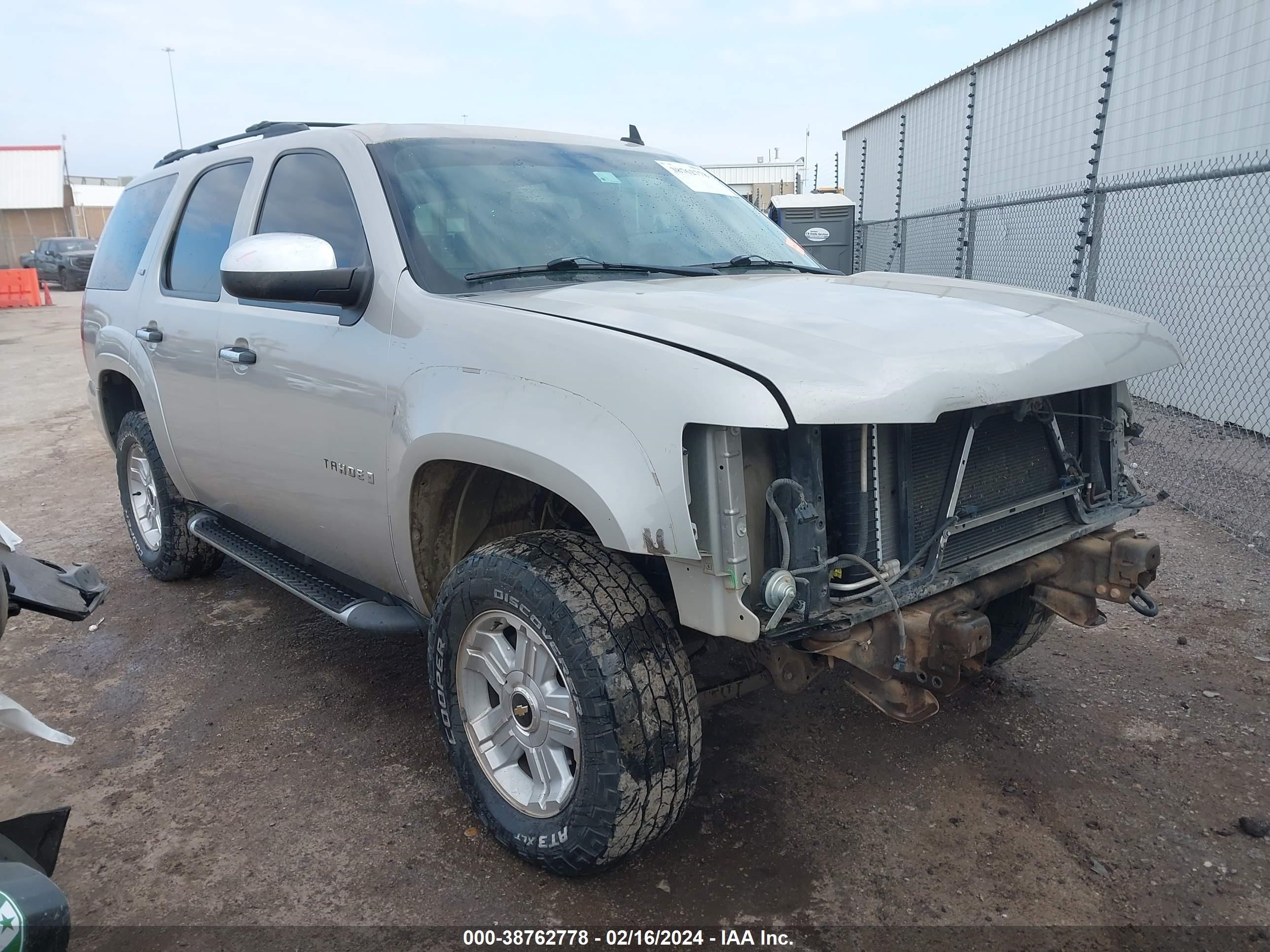 CHEVROLET TAHOE 2008 1gnfk13018r276675