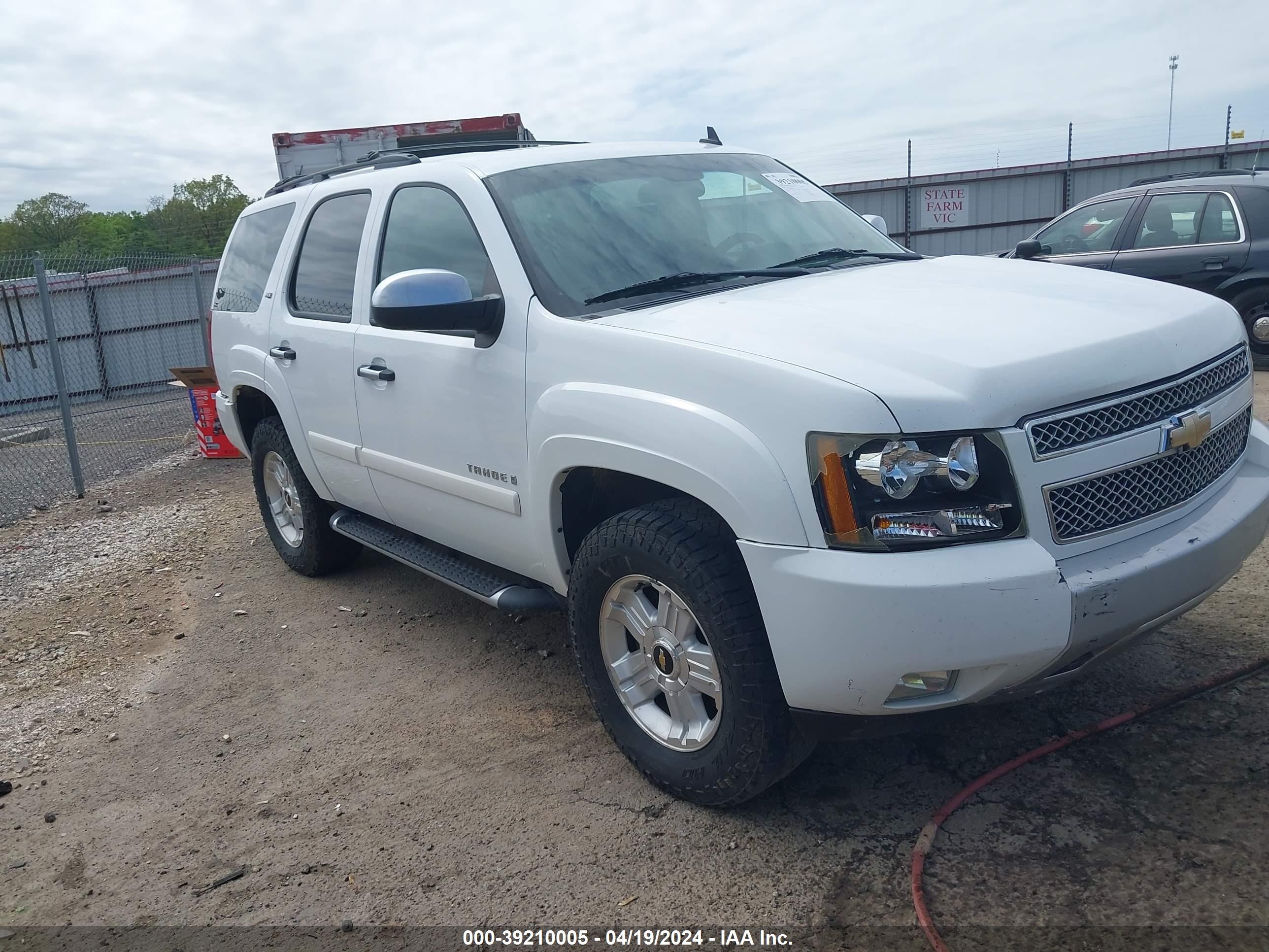 CHEVROLET TAHOE 2008 1gnfk13028r257228