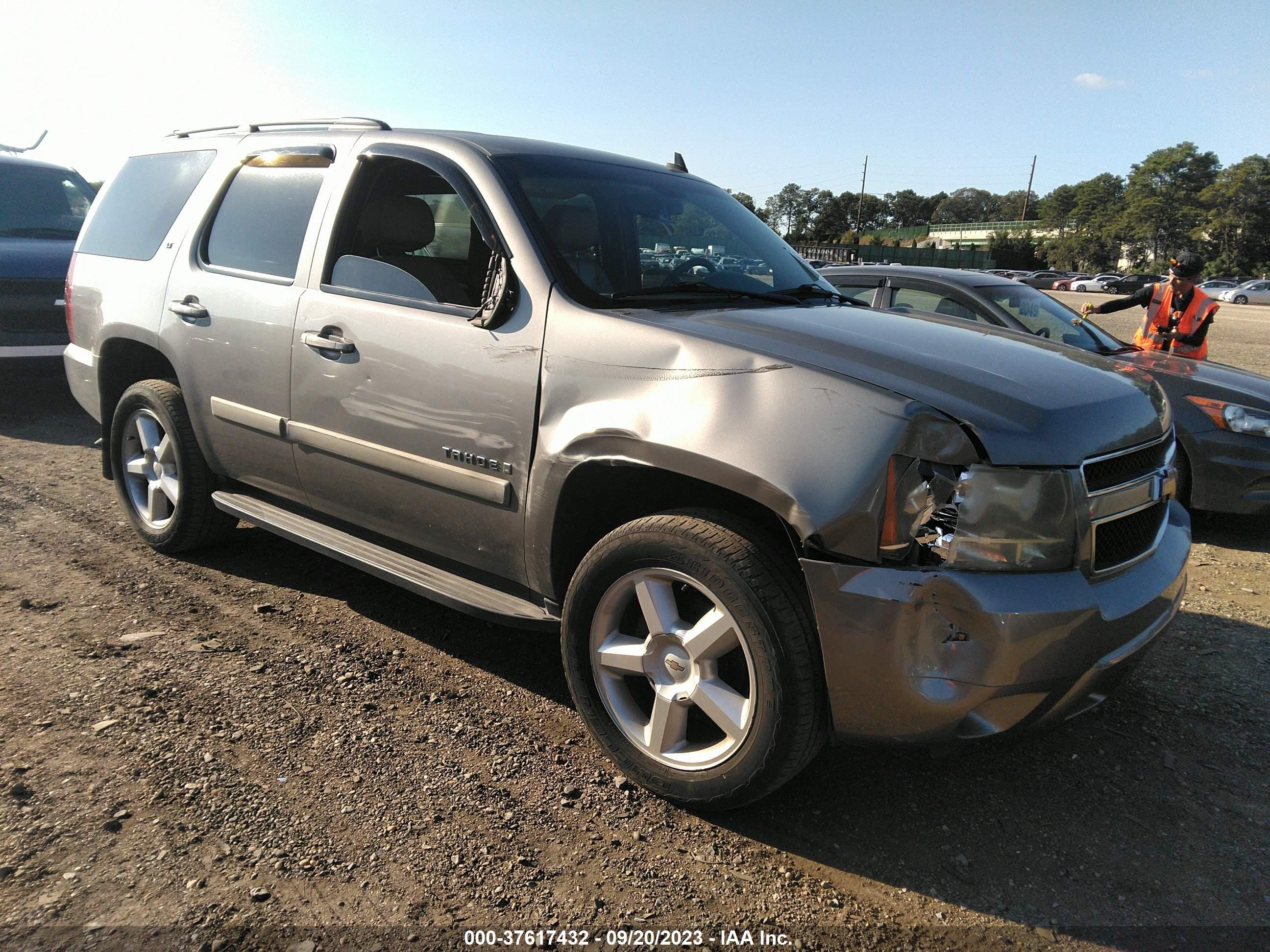 CHEVROLET TAHOE 2008 1gnfk13088r257671