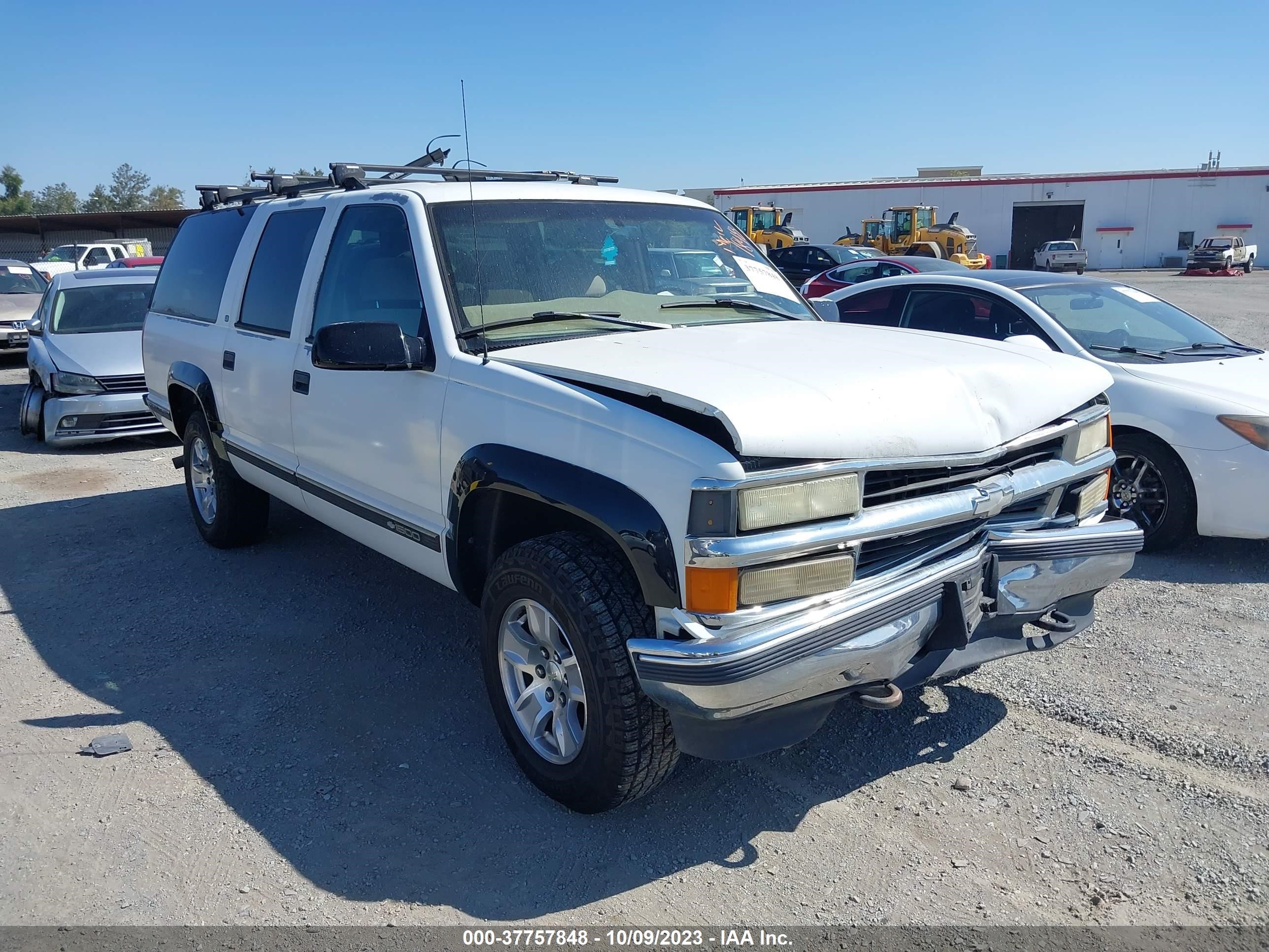 CHEVROLET SUBURBAN 1999 1gnfk16r5xj358089