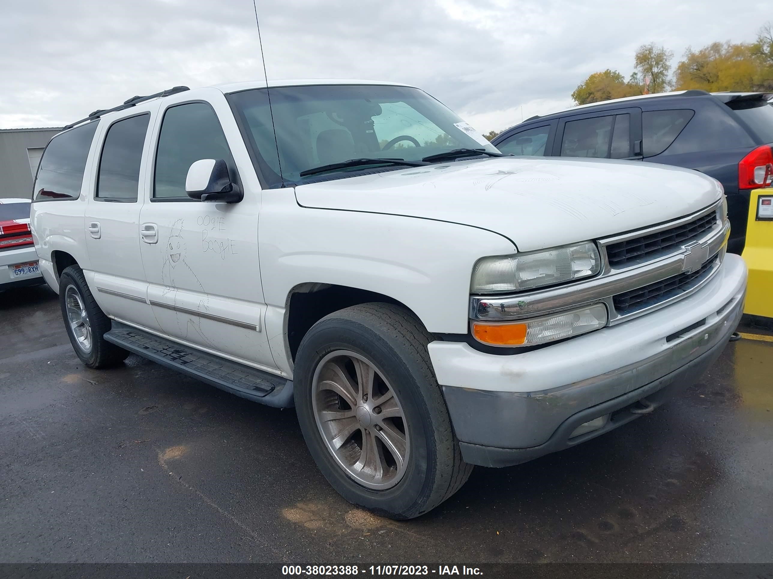 CHEVROLET SUBURBAN 2003 1gnfk16z23j107542