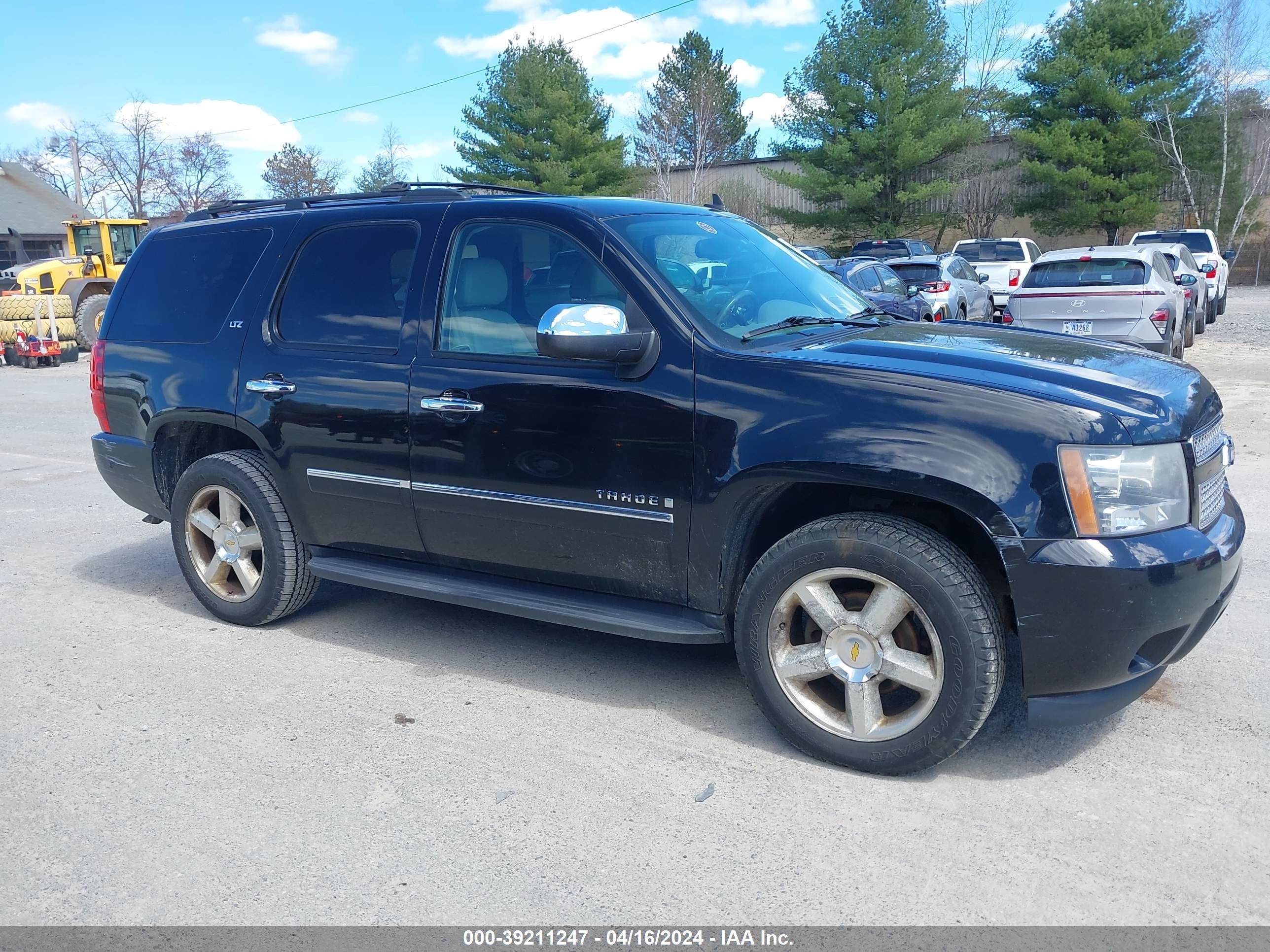 CHEVROLET TAHOE 2009 1gnfk33069r260131