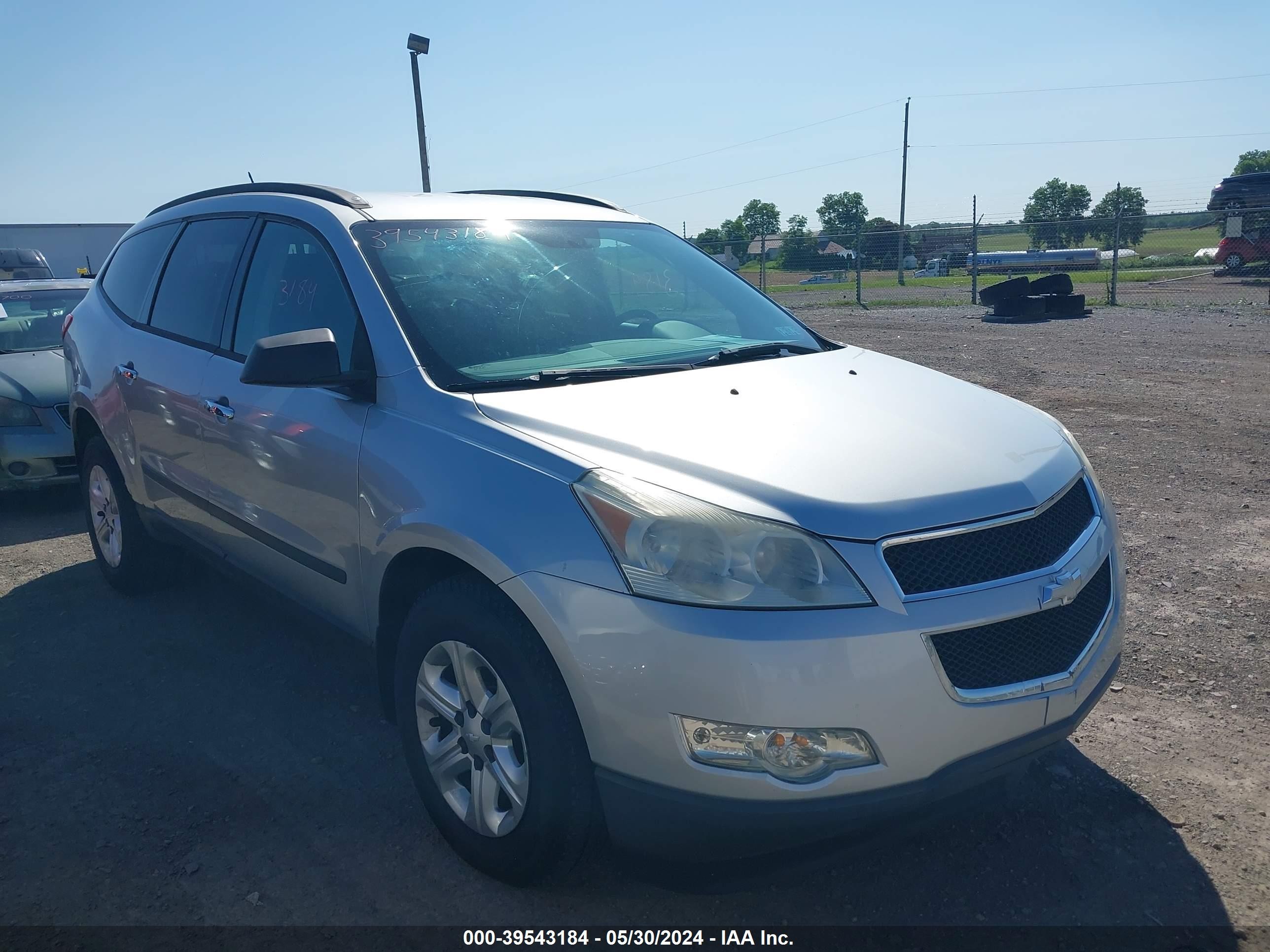 CHEVROLET TRAVERSE 2011 1gnkrfed2bj386843