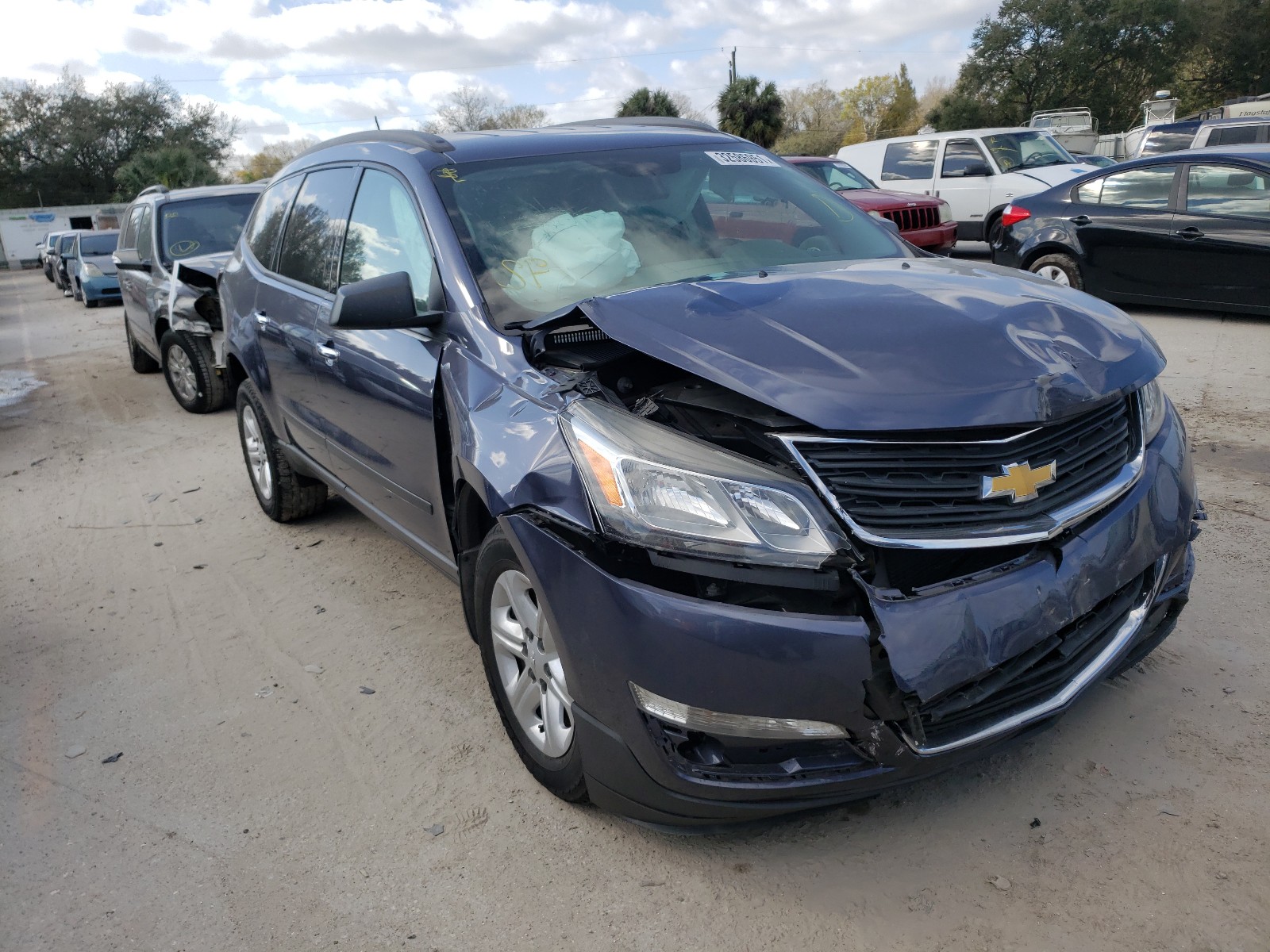 CHEVROLET TRAVERSE L 2013 1gnkrfed4dj102177