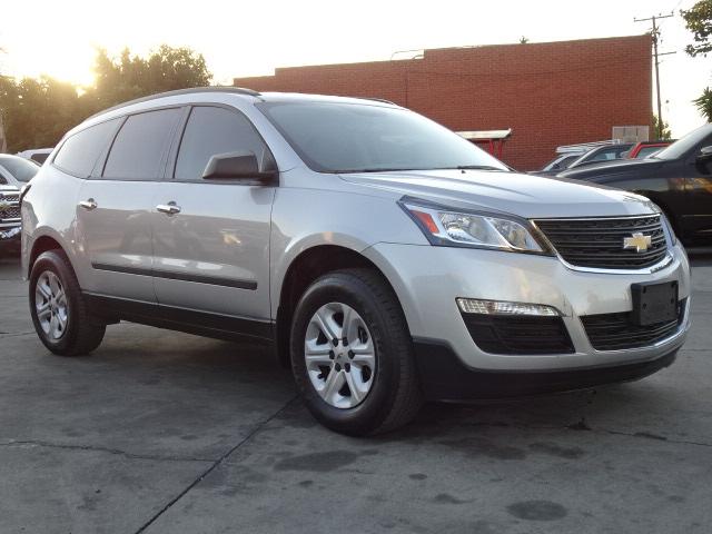 CHEVROLET TRAVERSE L 2017 1gnkrfed7hj352213