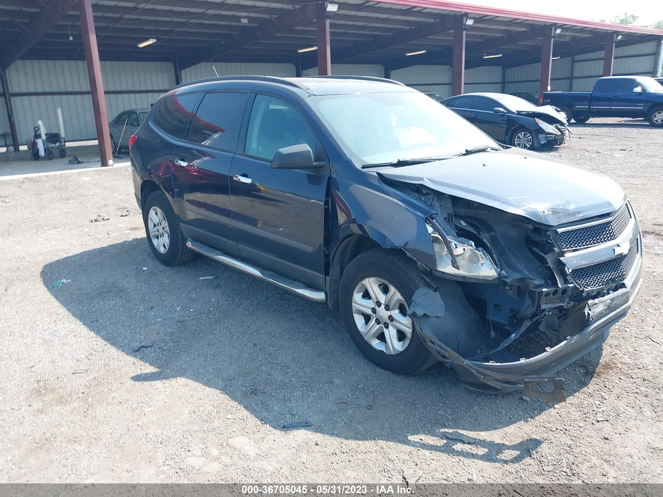 CHEVROLET TRAVERSE 2011 1gnkrfed9bj390825