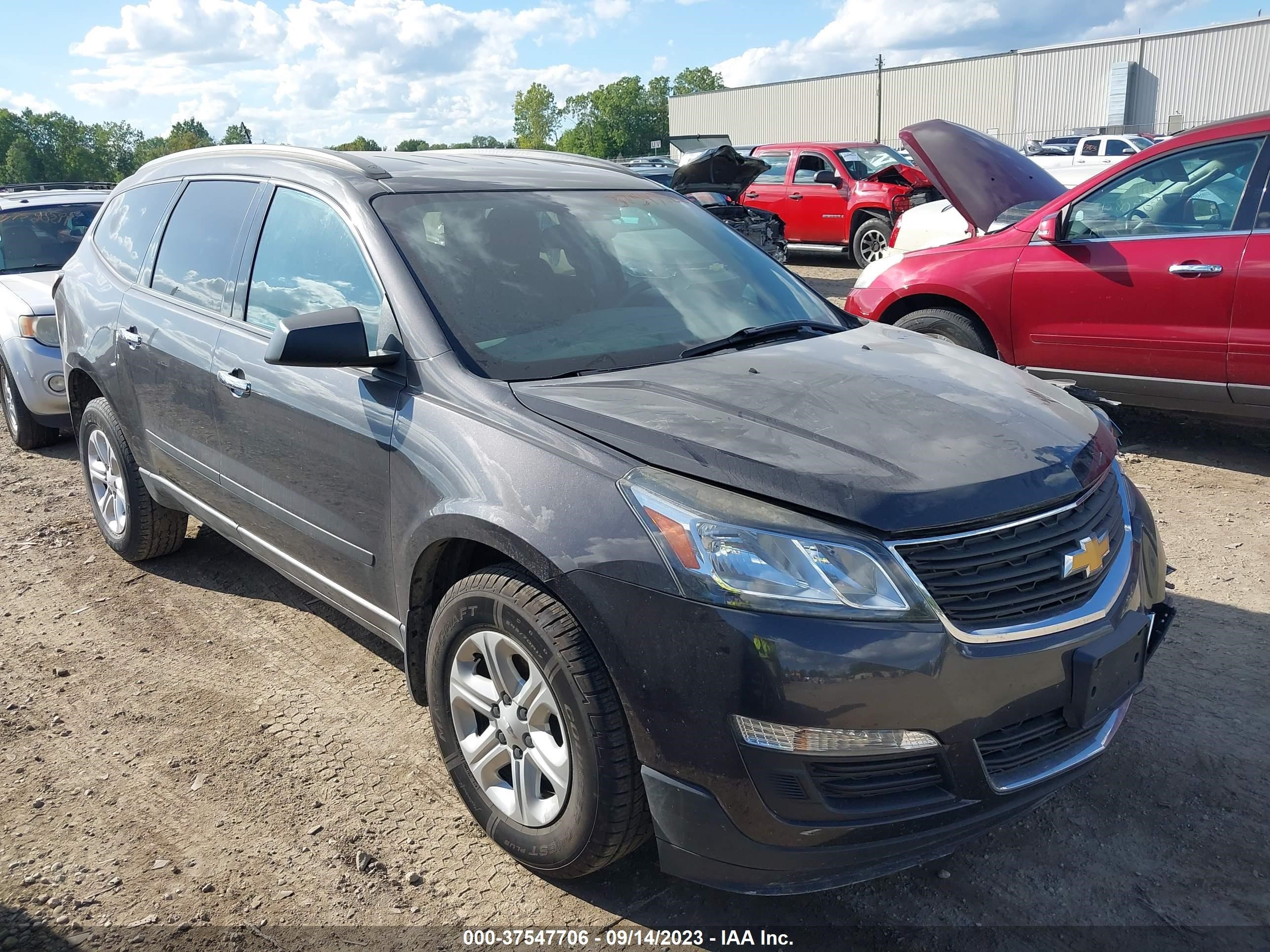 CHEVROLET TRAVERSE 2015 1gnkrfkdxfj350196