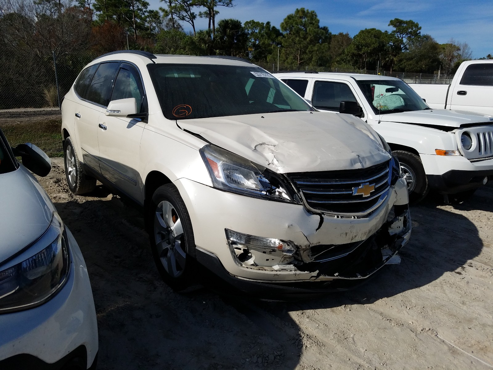 CHEVROLET TRAVERSE L 2014 1gnkrjkd6ej356952