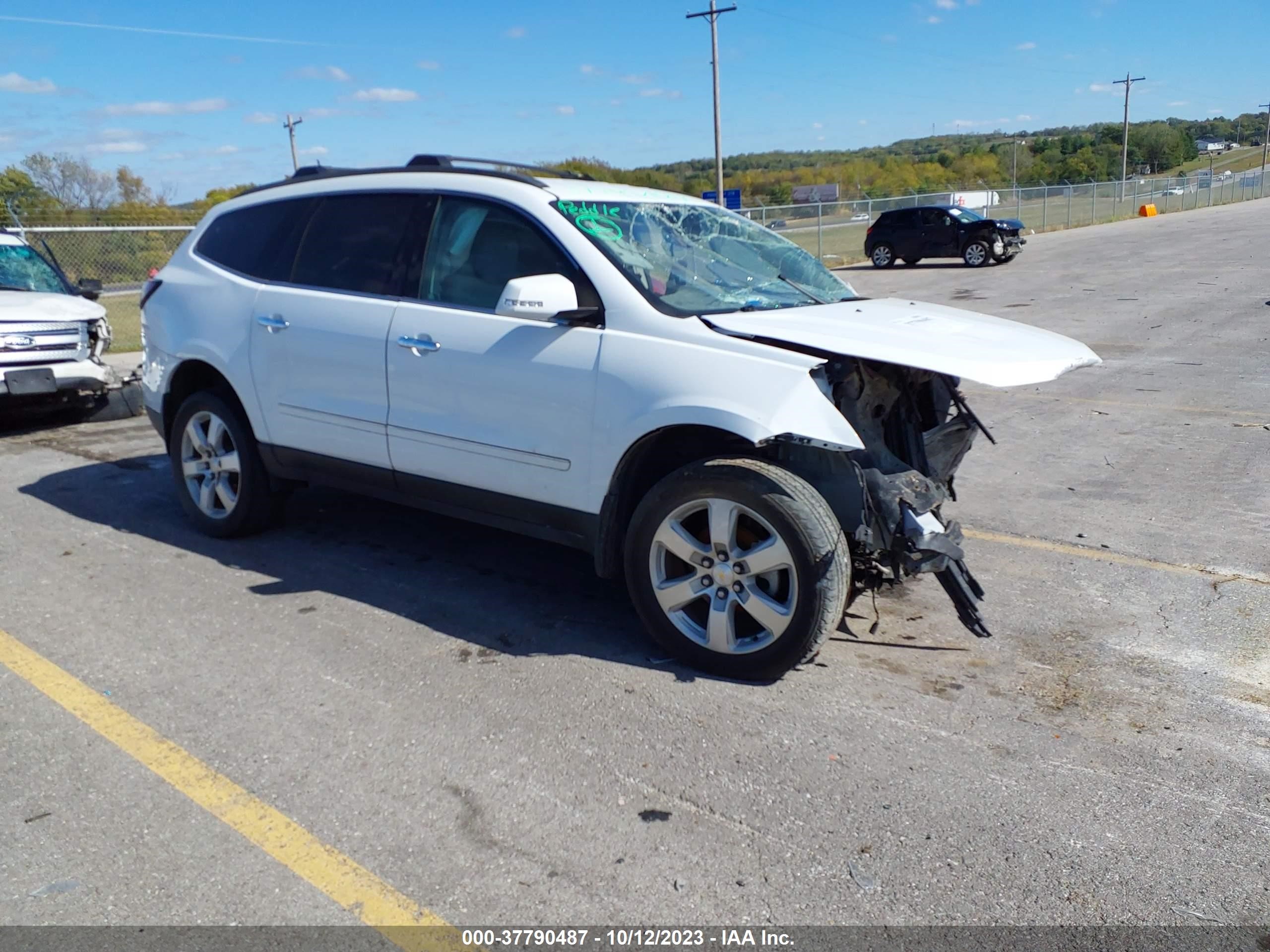 CHEVROLET TRAVERSE 2017 1gnkrjkd8hj114197