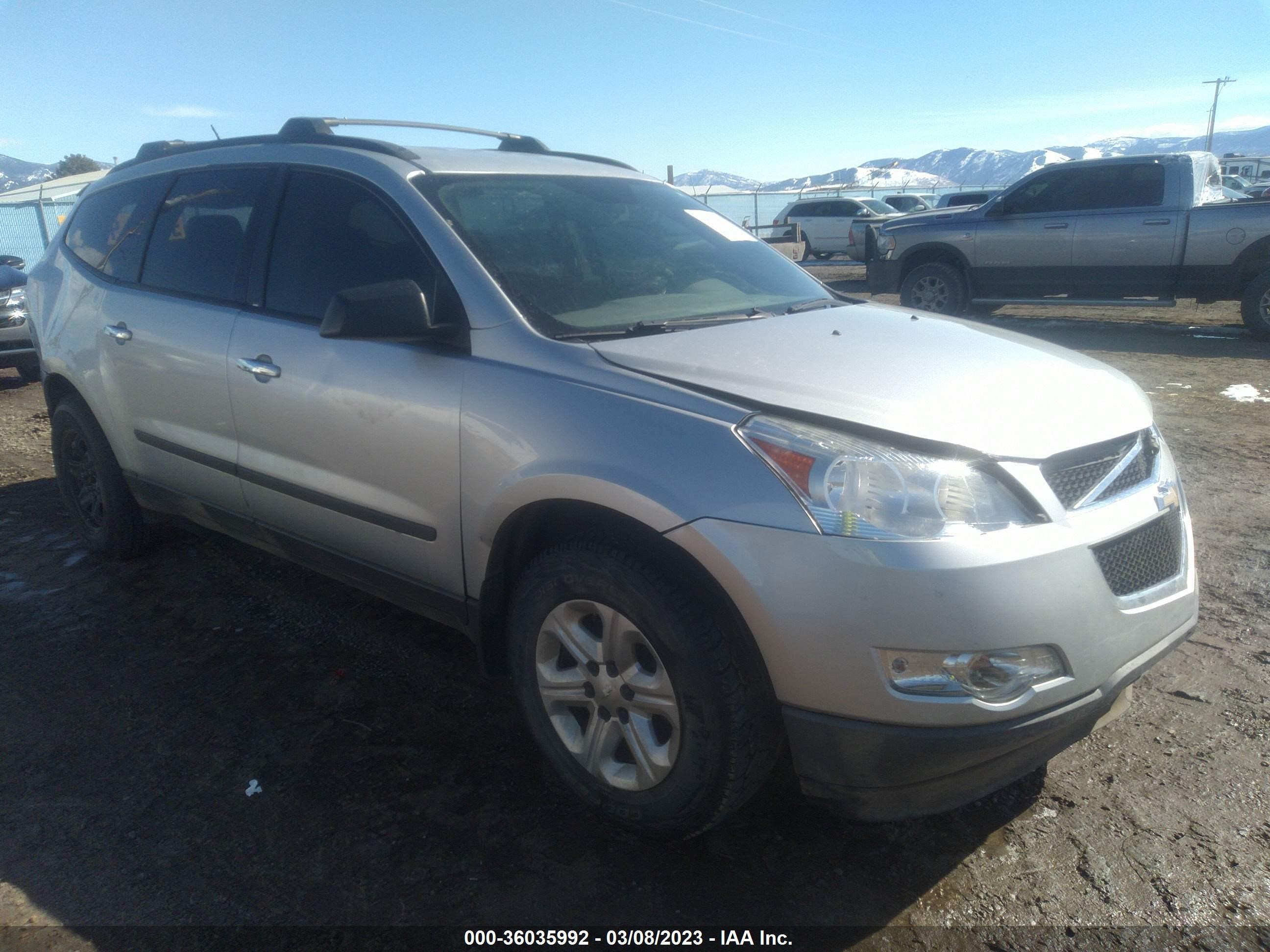 CHEVROLET TRAVERSE 2011 1gnkveedxbj152617