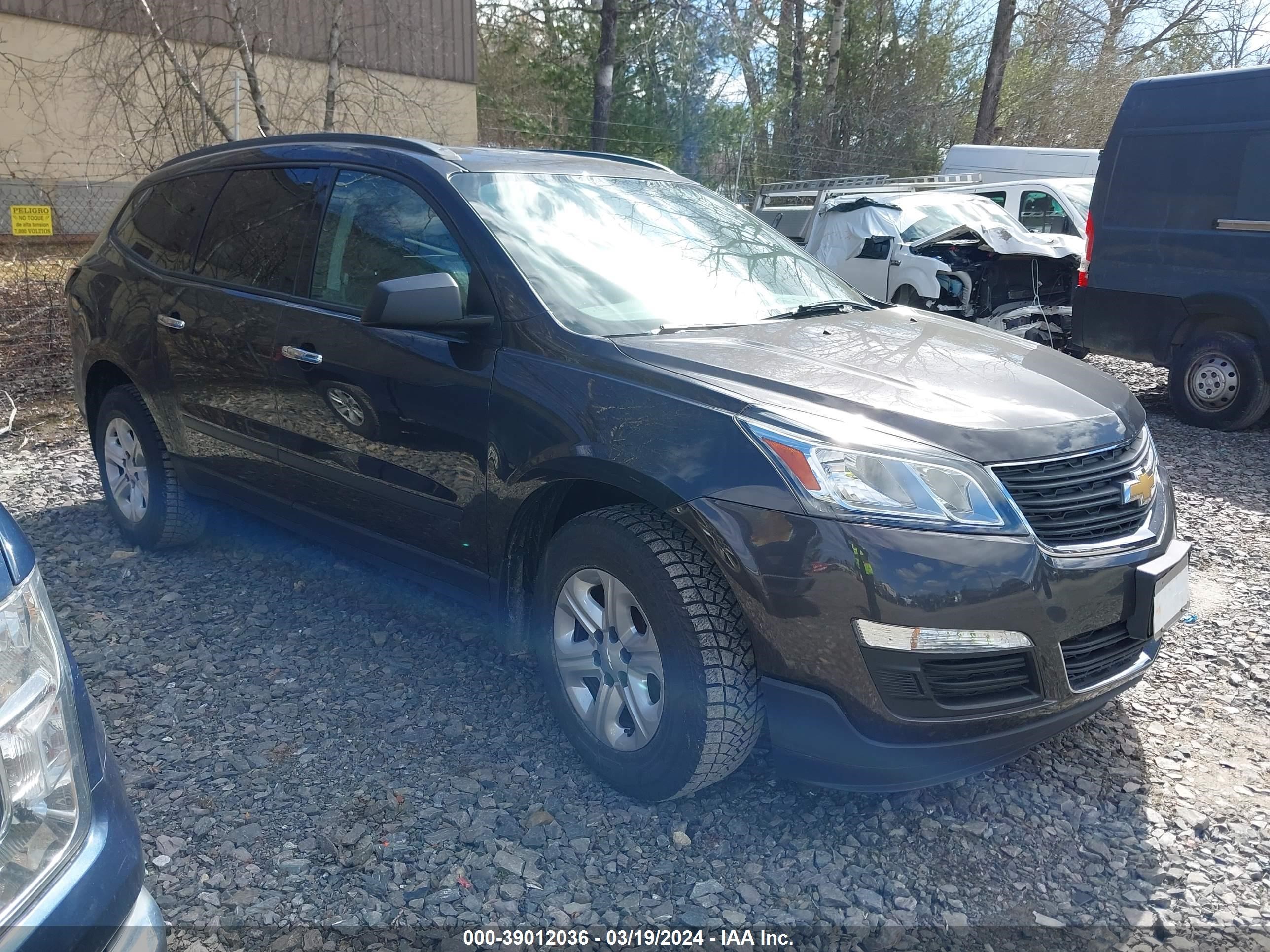 CHEVROLET TRAVERSE 2015 1gnkvfed5fj323012