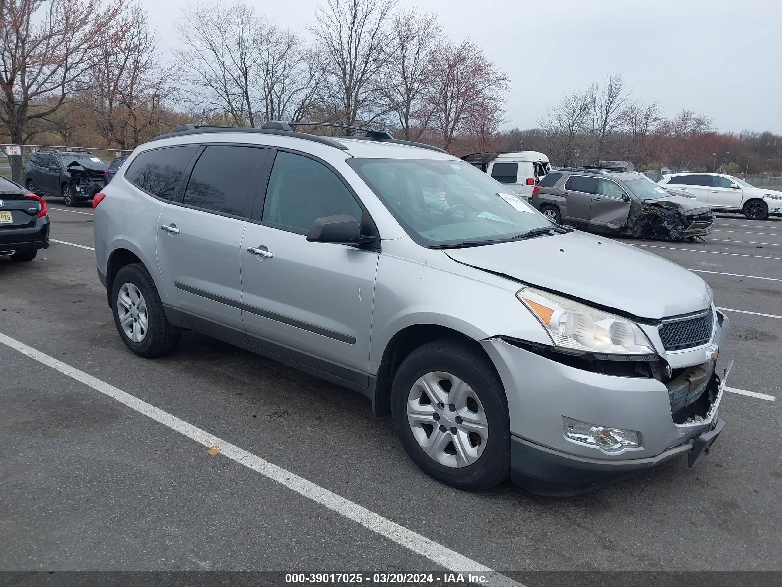 CHEVROLET TRAVERSE 2011 1gnkvfed6bj372889