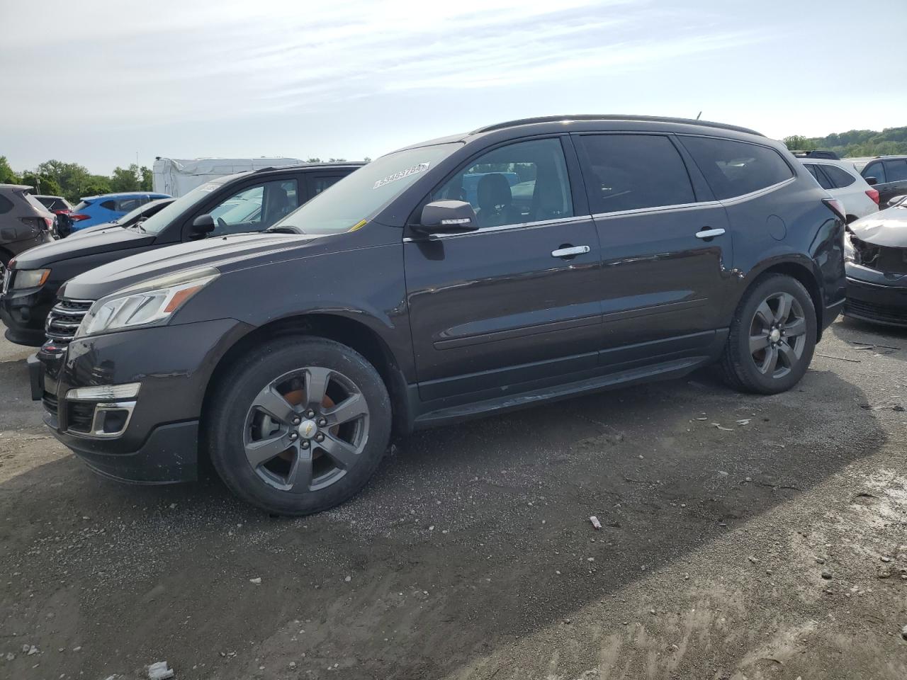 CHEVROLET TRAVERSE 2017 1gnkvhkd8hj243125