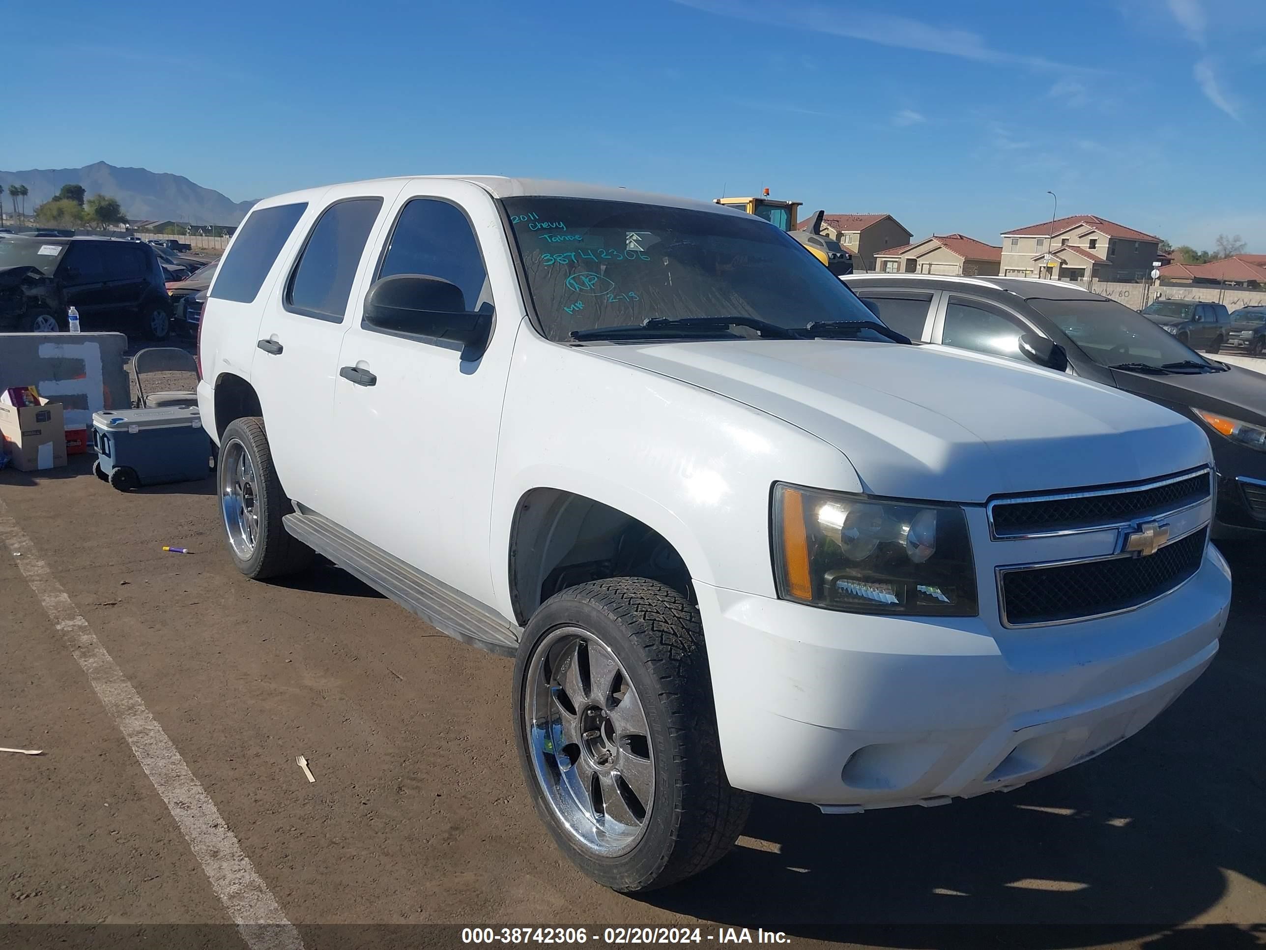 CHEVROLET TAHOE 2011 1gnlc2e01br151413