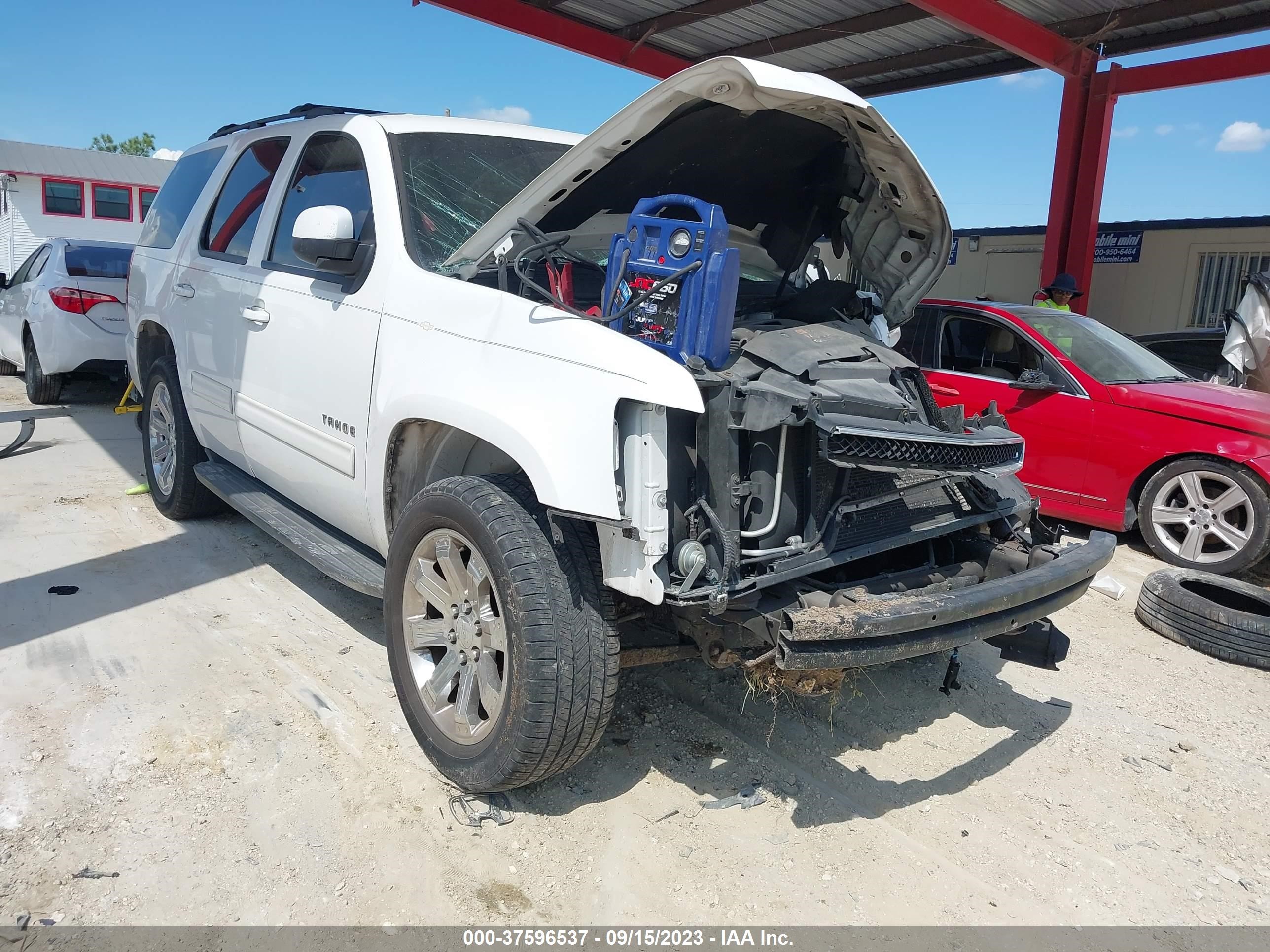 CHEVROLET TAHOE 2011 1gnscae06br366498