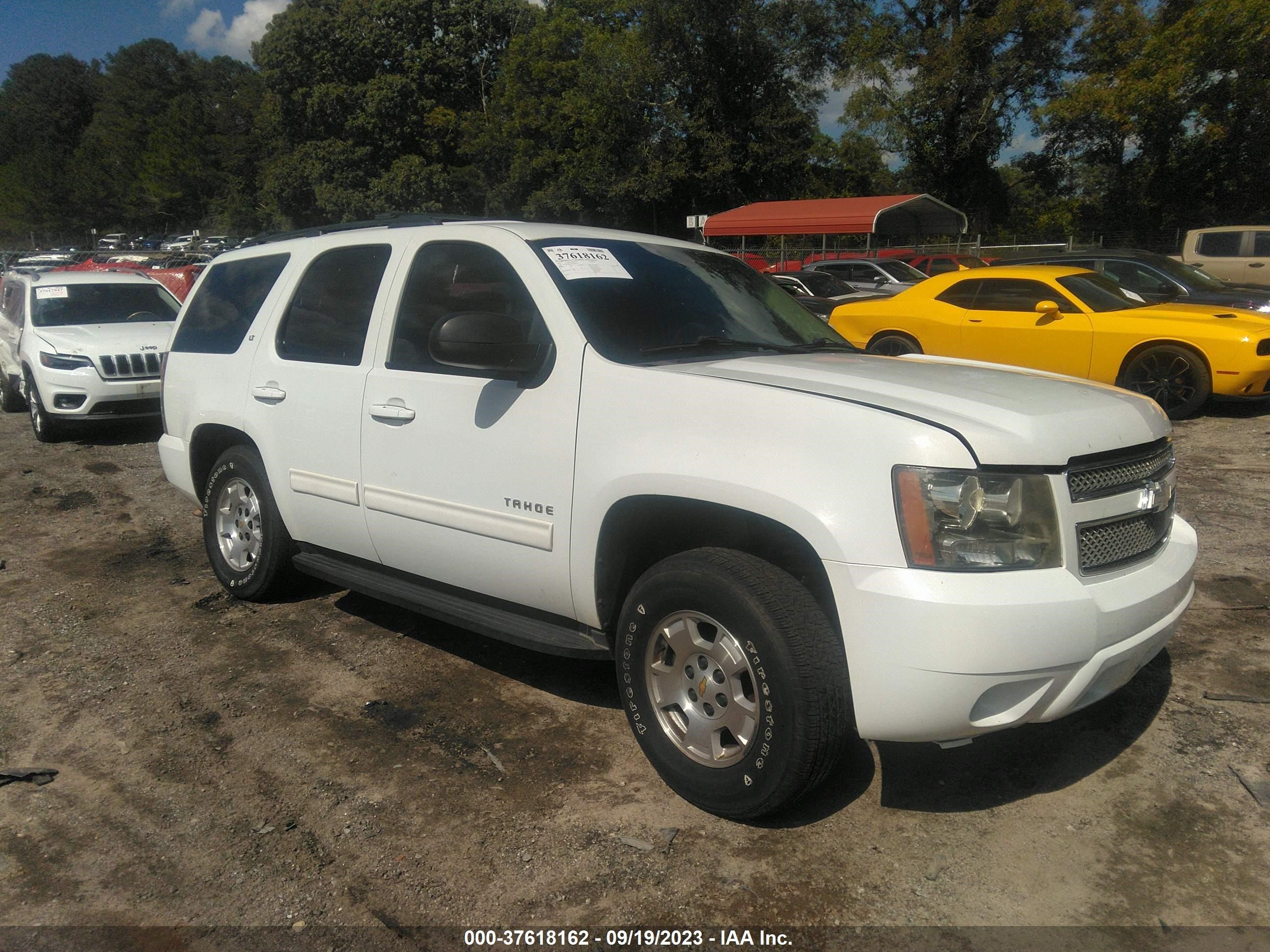 CHEVROLET TAHOE 2011 1gnscbe01br108119