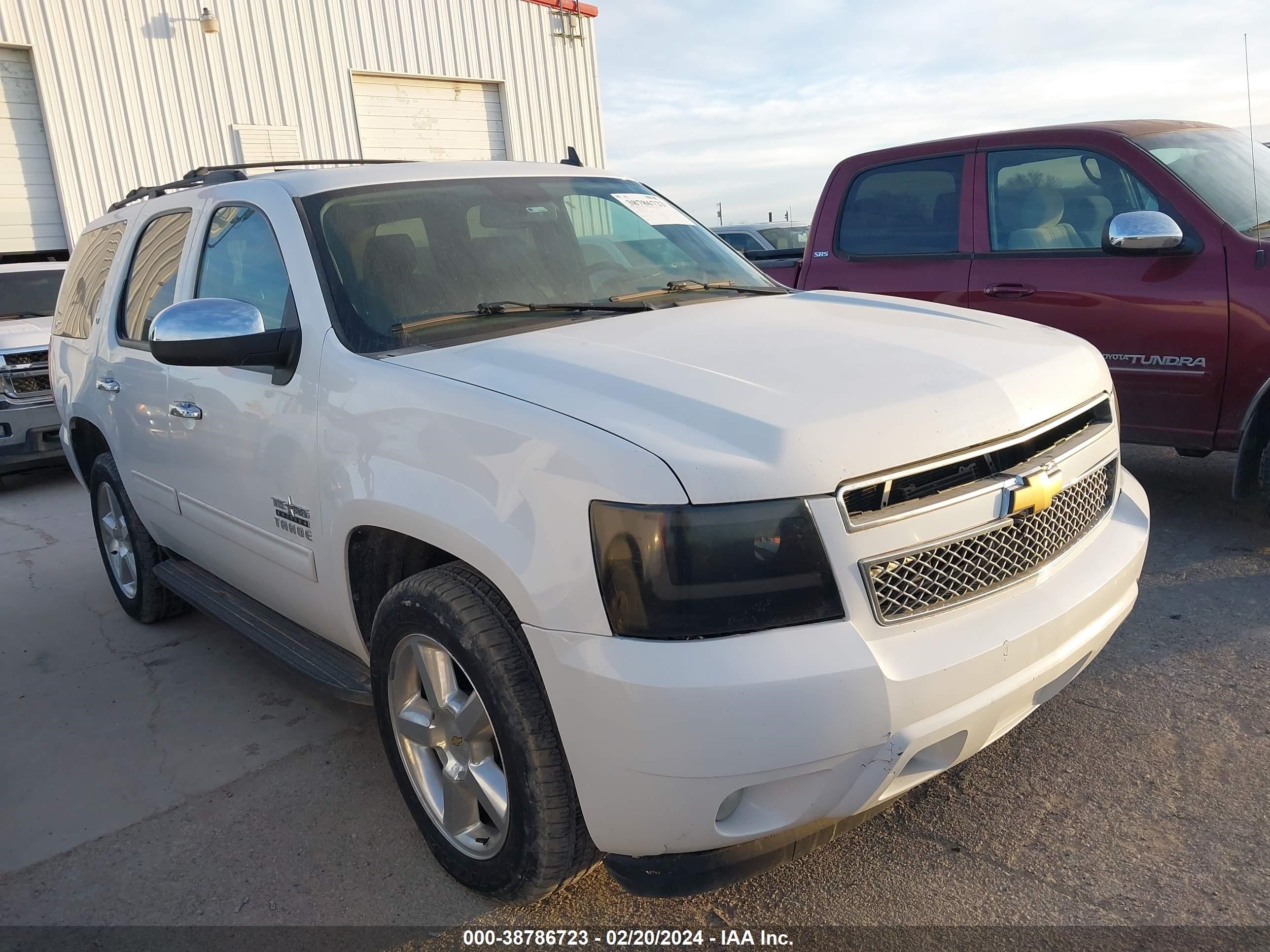 CHEVROLET TAHOE 2014 1gnscbe06er144313