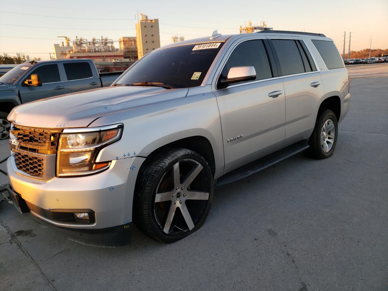 CHEVROLET TAHOE 2019 1gnscbkc3kr322057