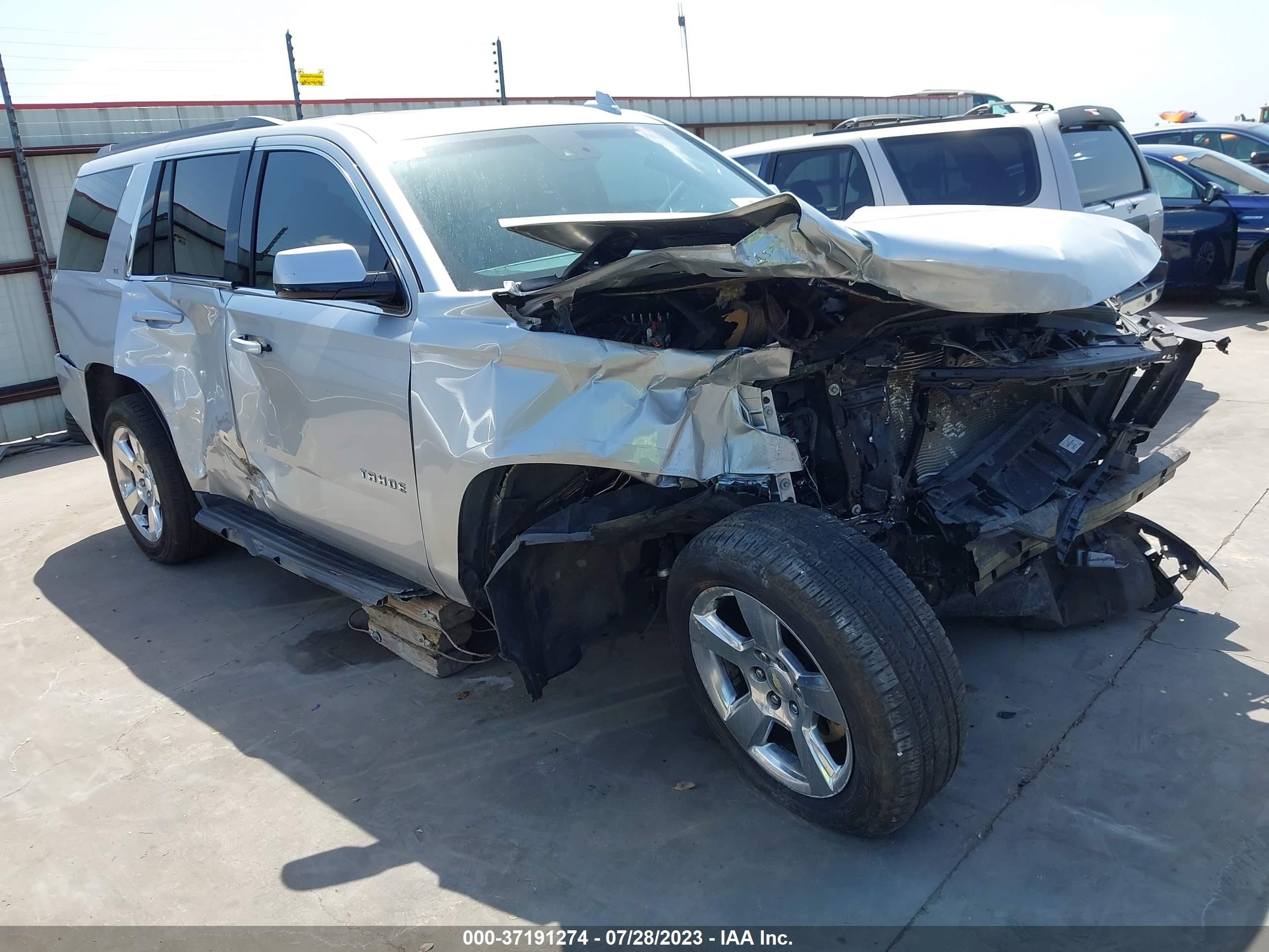 CHEVROLET TAHOE 2016 1gnscbkc5gr197375