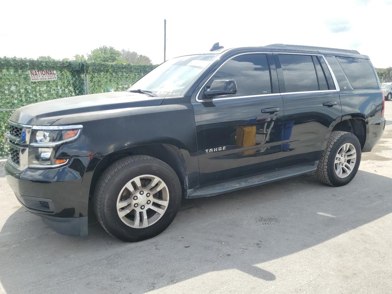 CHEVROLET TAHOE 2017 1gnscbkc8hr258817