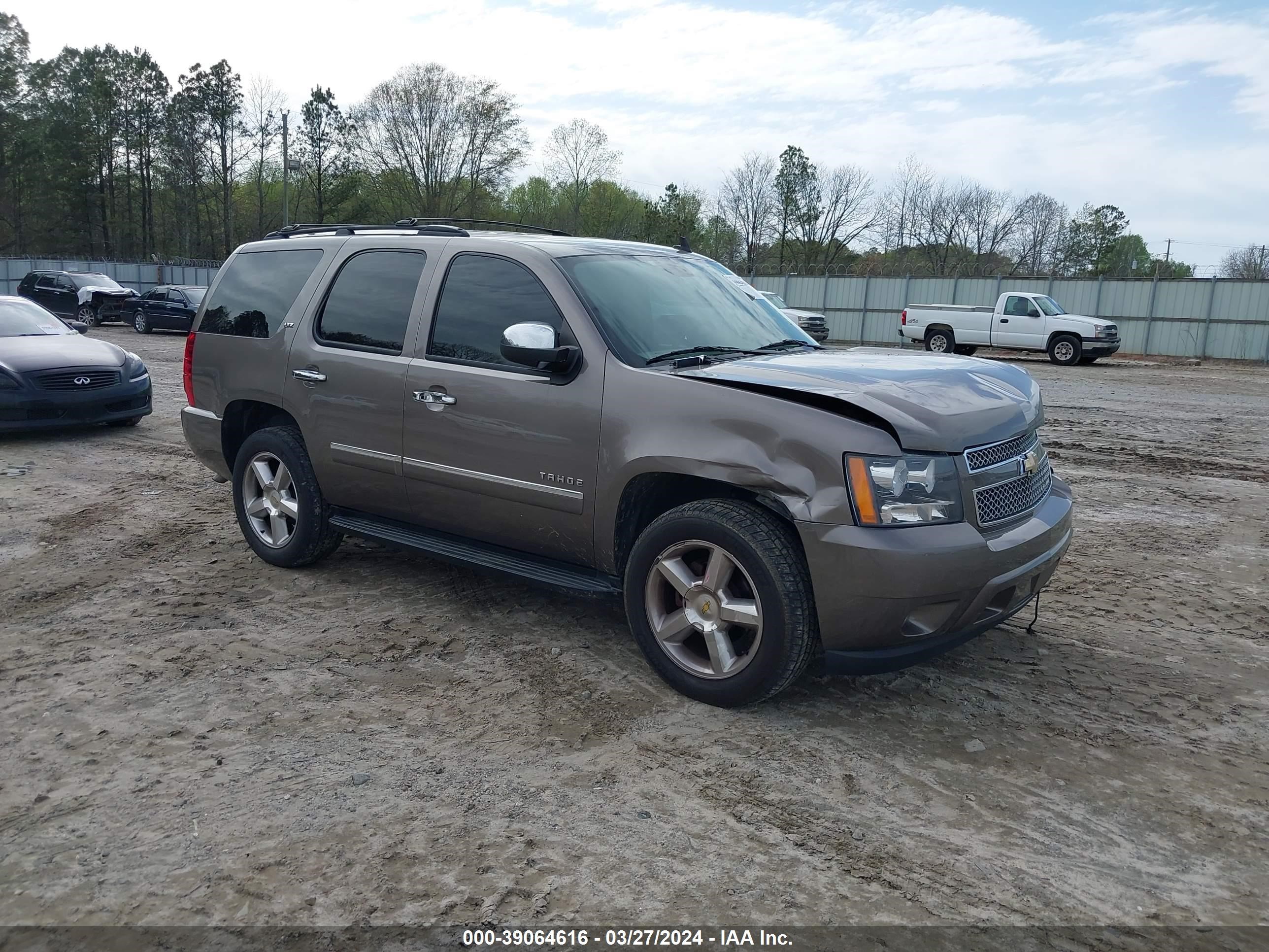 CHEVROLET TAHOE 2011 1gnscce06br129666