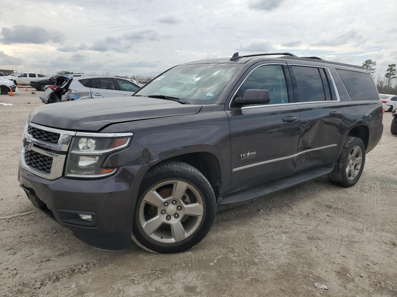 CHEVROLET SUBURBAN 2017 1gnschkc1hr265482