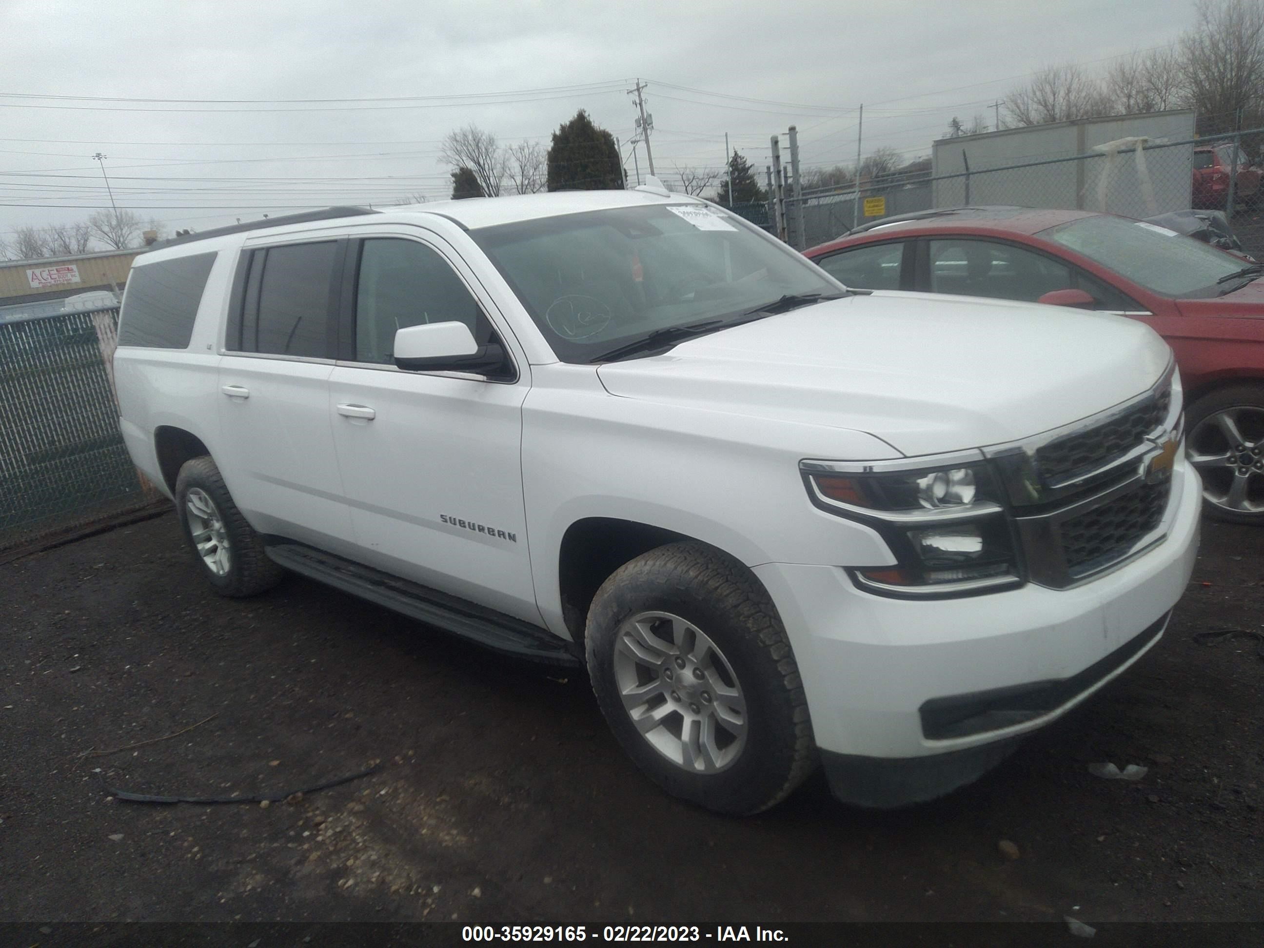 CHEVROLET SUBURBAN 2018 1gnschkc1jr268422