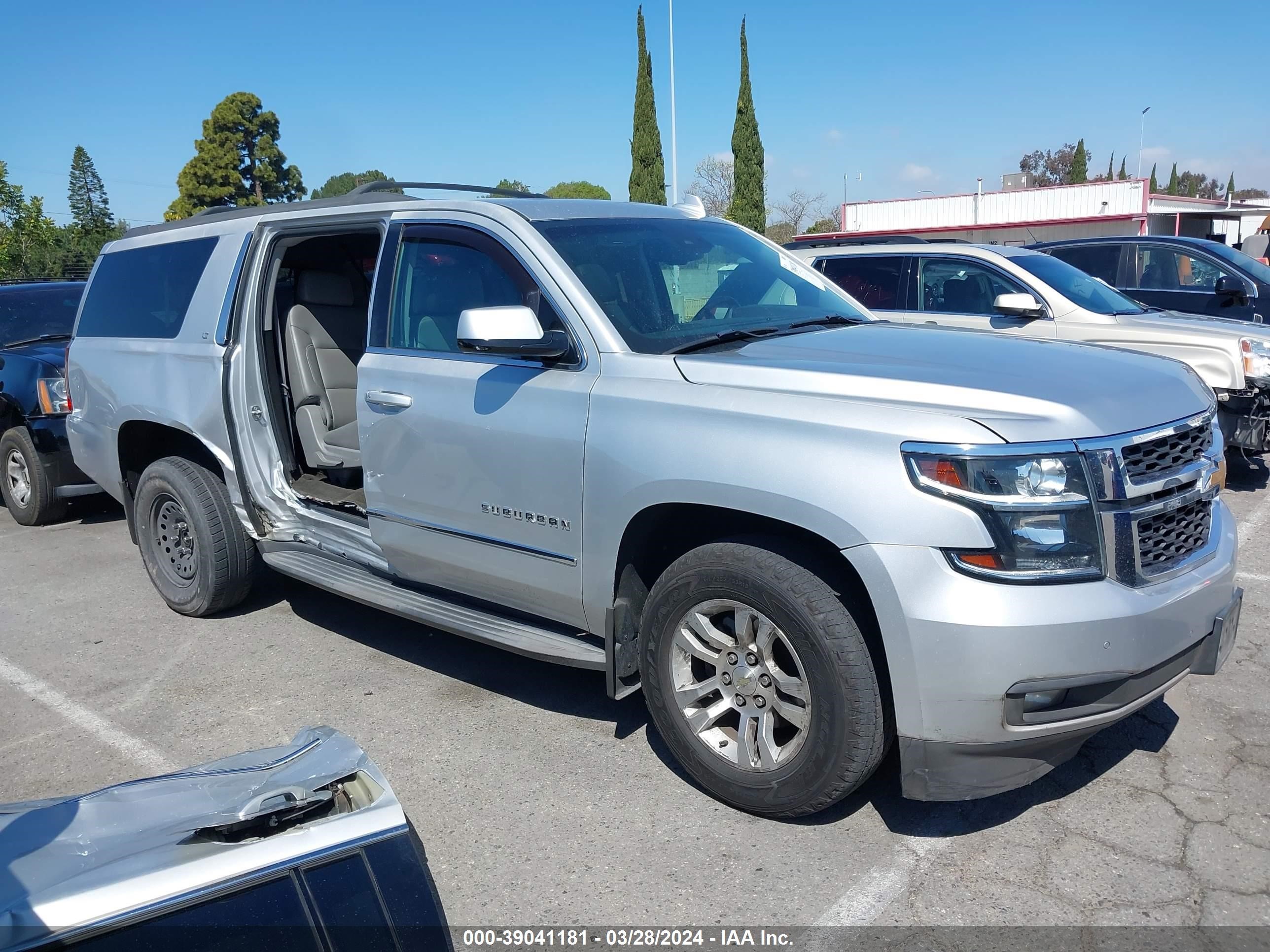 CHEVROLET SUBURBAN 2016 1gnschkc5gr171555