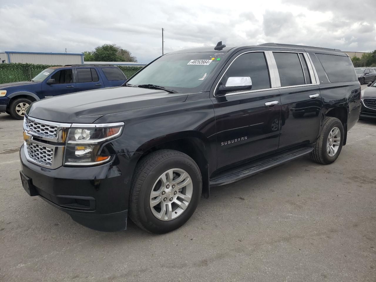 CHEVROLET SUBURBAN 2019 1gnschkc8kr308190