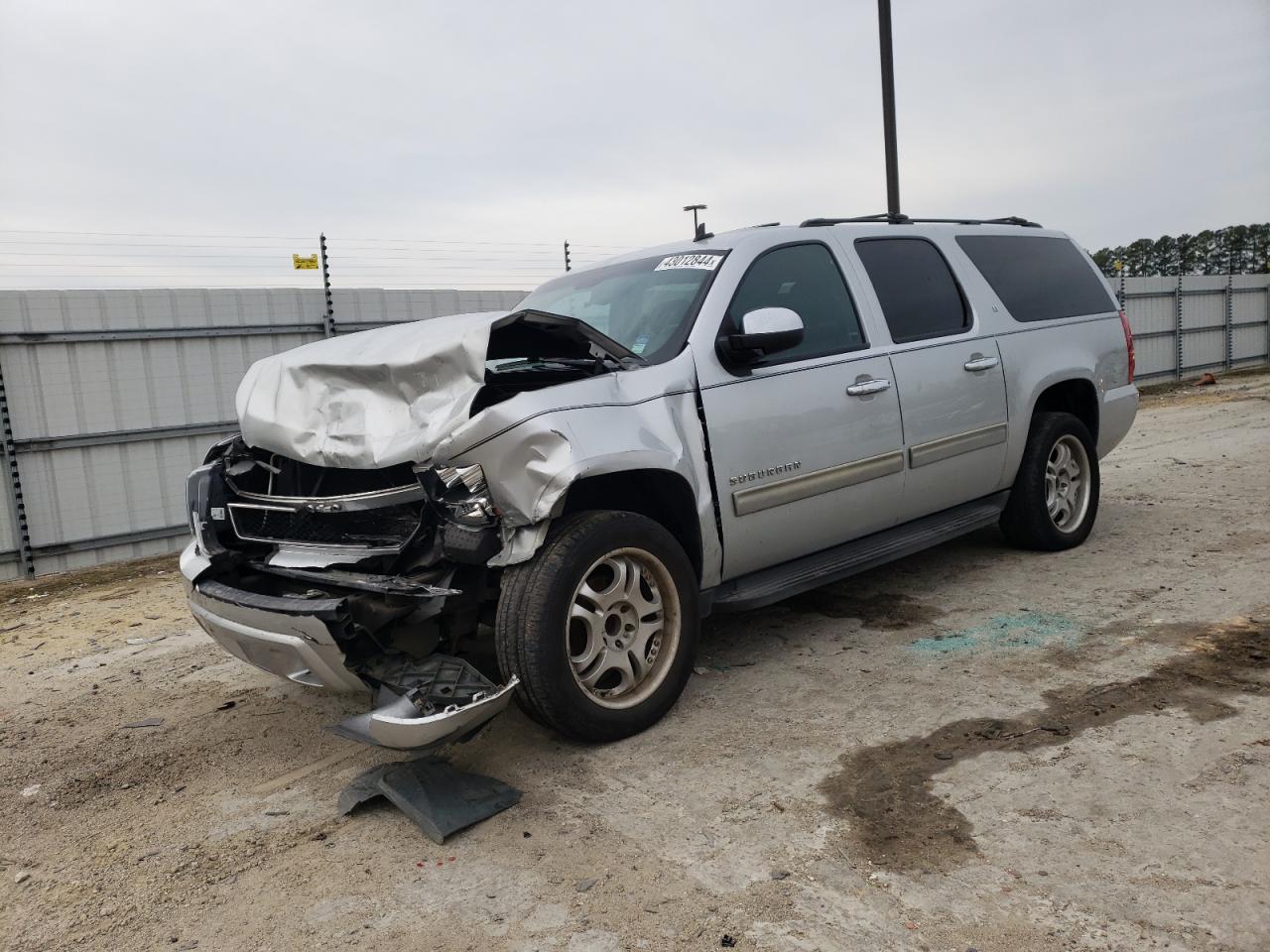 CHEVROLET SUBURBAN 2014 1gnscje02er114736