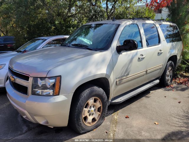 CHEVROLET SUBURBAN 2013 1gnscje03dr302146