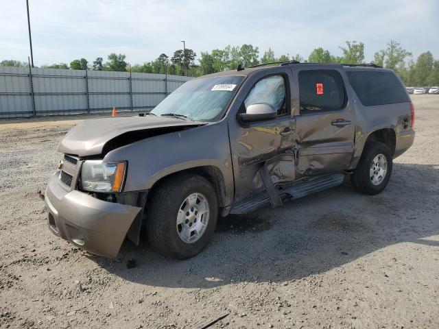 CHEVROLET SUBURBAN 2013 1gnscje04dr301104