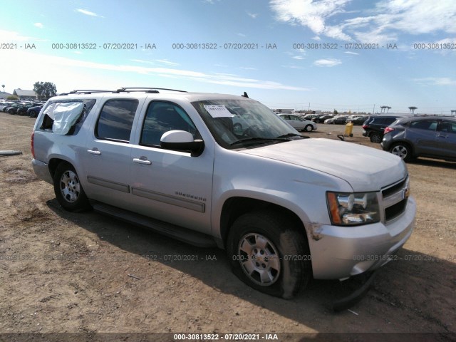 CHEVROLET SUBURBAN 2013 1gnscje04dr368270