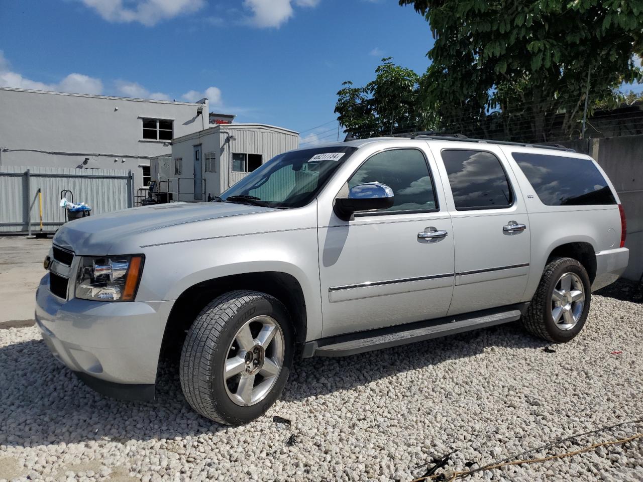 CHEVROLET SUBURBAN 2014 1gnscke03er105517