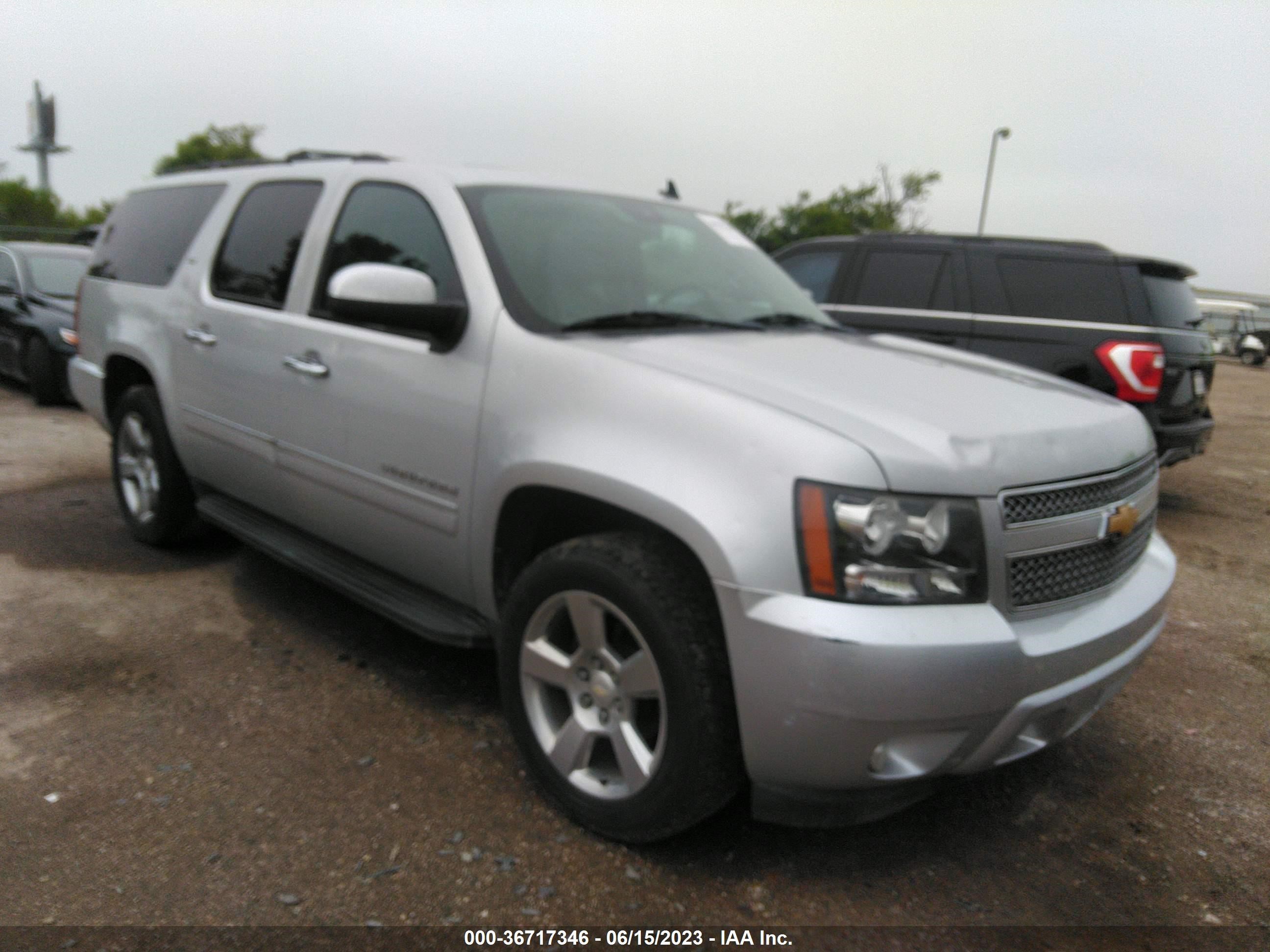 CHEVROLET SUBURBAN 2012 1gnscke08cr231191