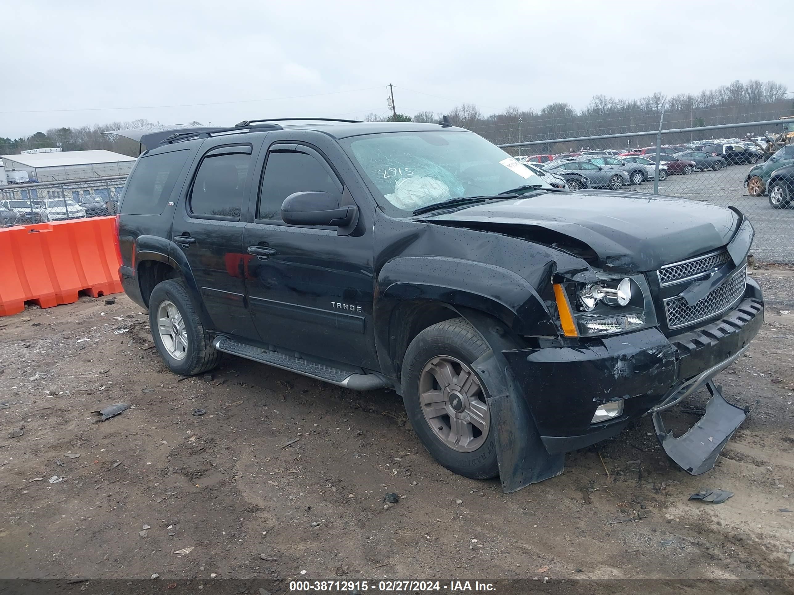 CHEVROLET TAHOE 2013 1gnskbe03dr178582